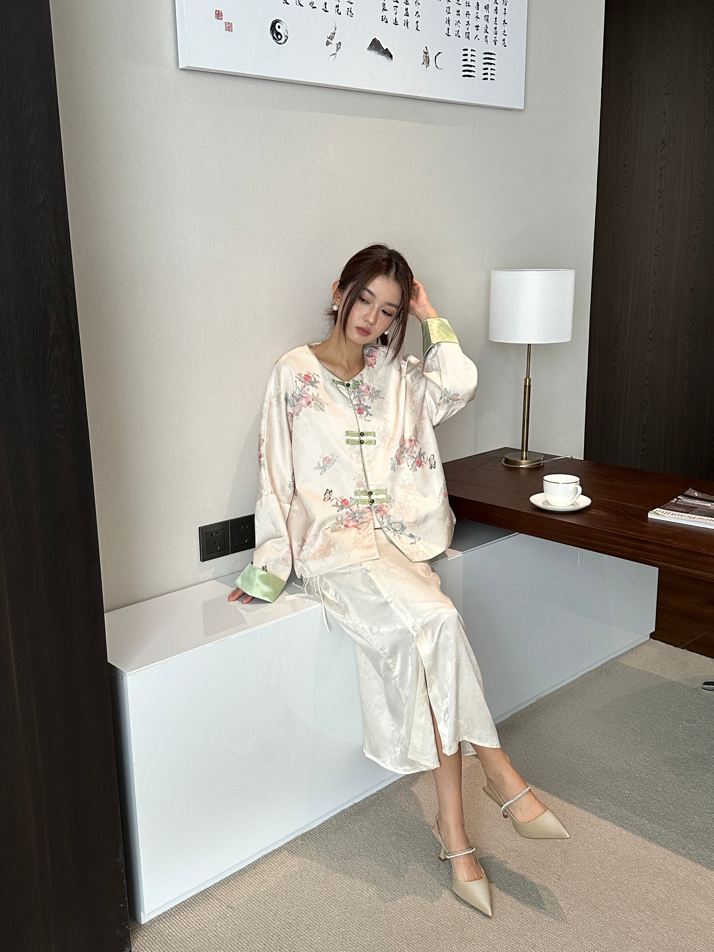 Oriental skirt (ready stock in black (M)/ 2 colours)