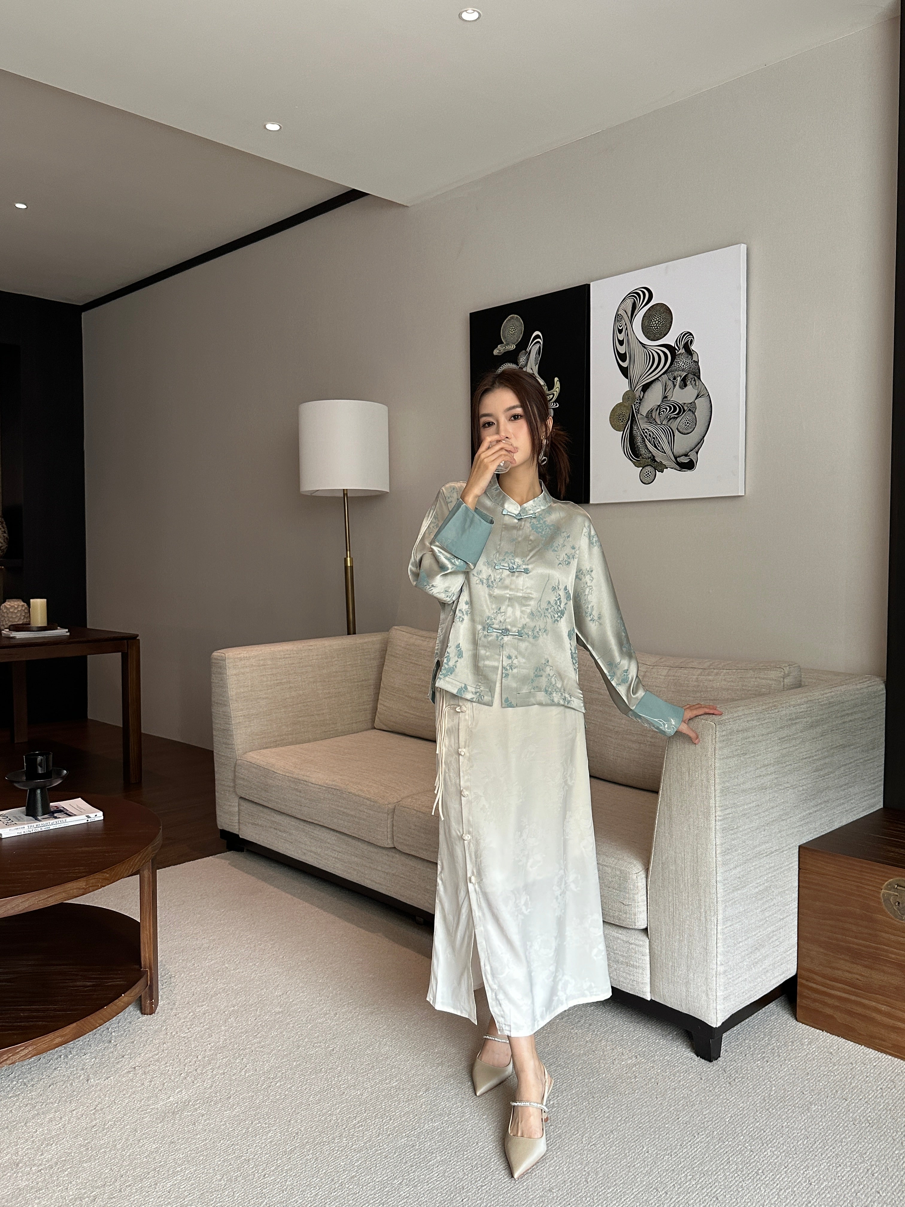 Oriental skirt (ready stock in black (M)/ 2 colours)