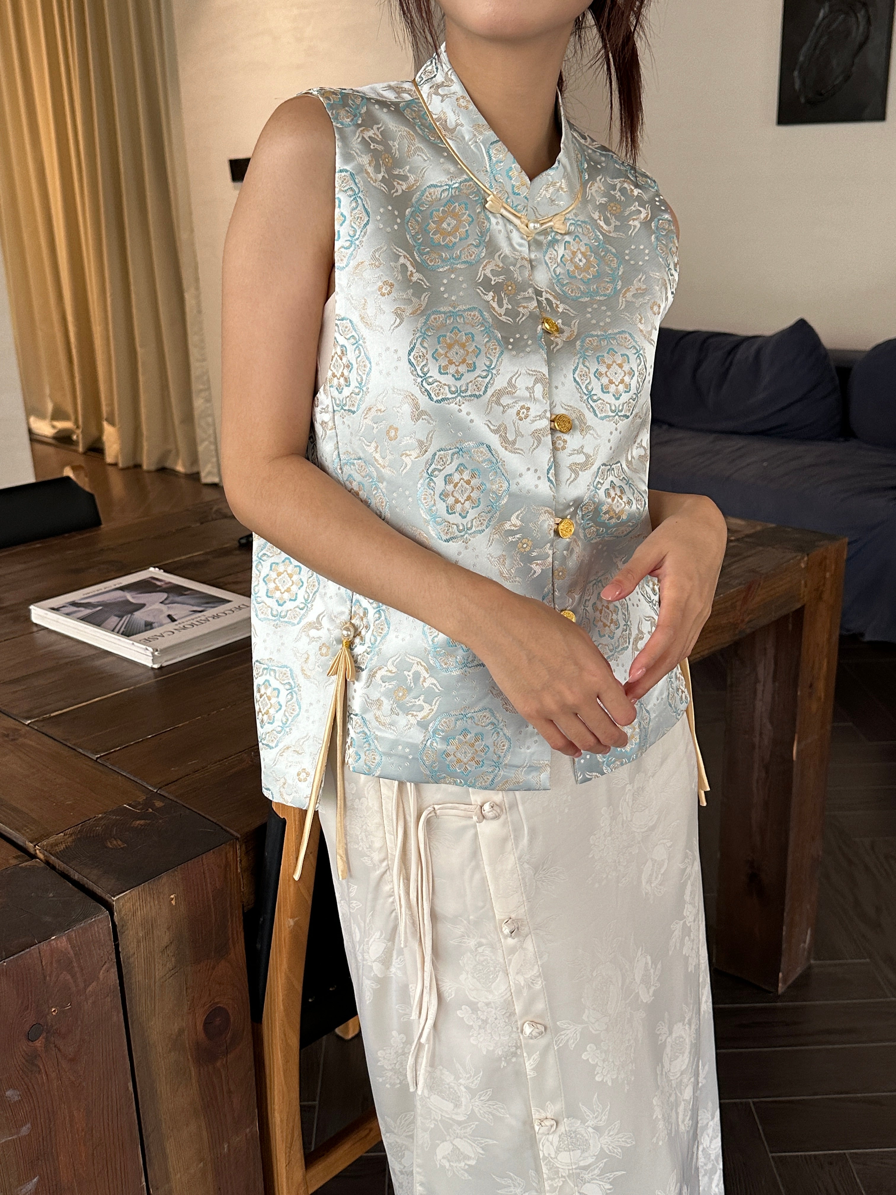 Oriental skirt (ready stock in black (M)/ 2 colours)