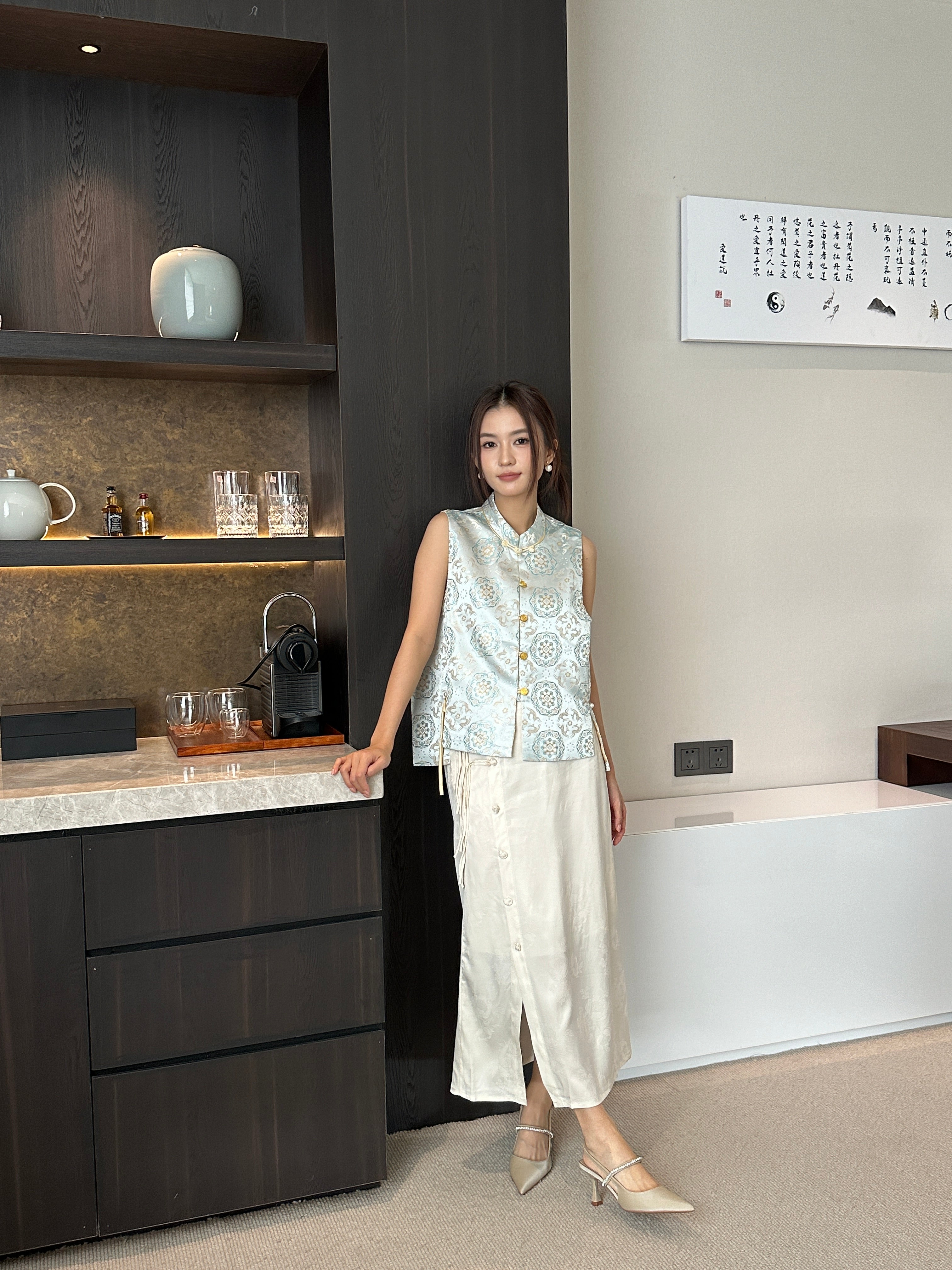 Oriental skirt (ready stock in black (M)/ 2 colours)