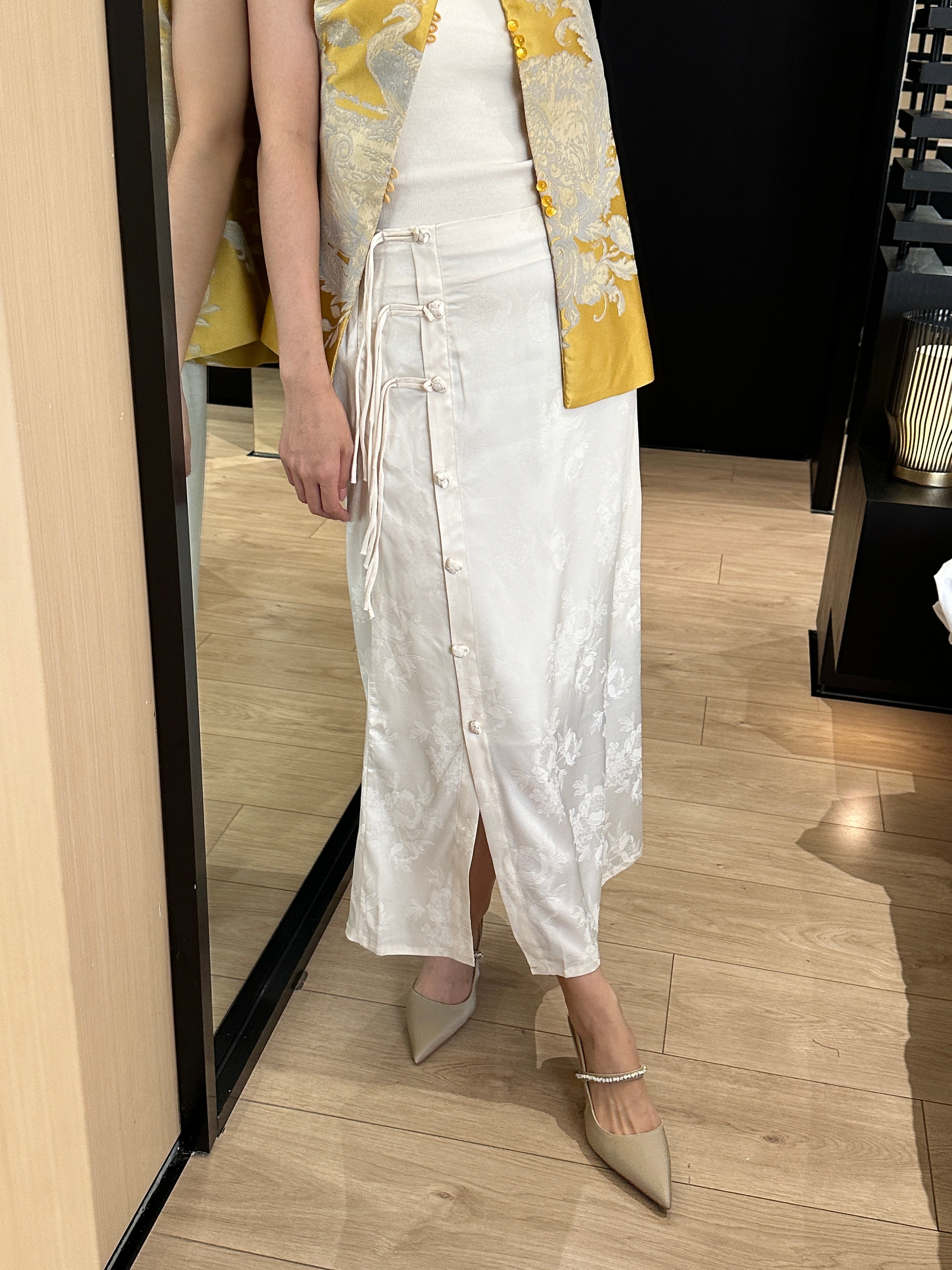 Oriental skirt (ready stock in black (M)/ 2 colours)