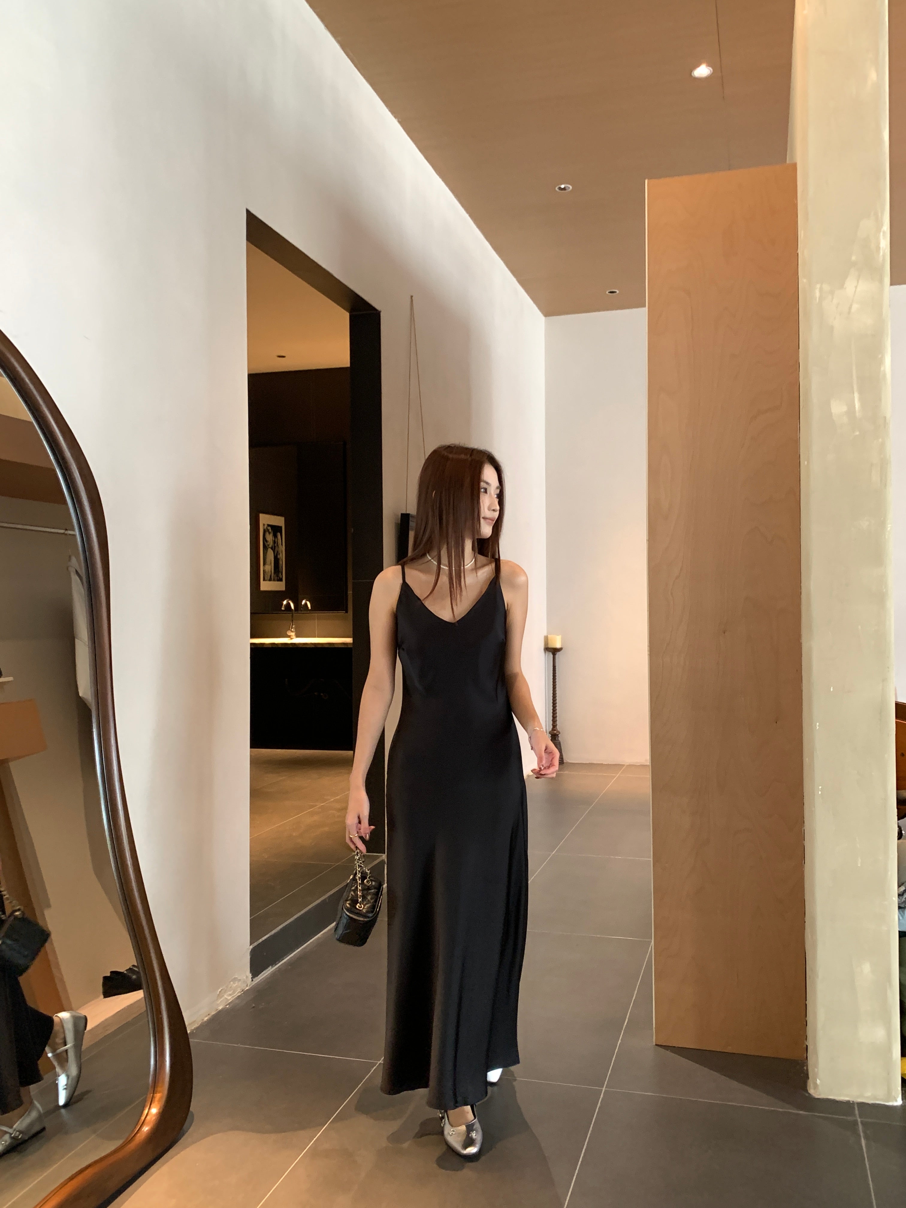 Base satin dress (ready stock in black (M)/ 3 colours)