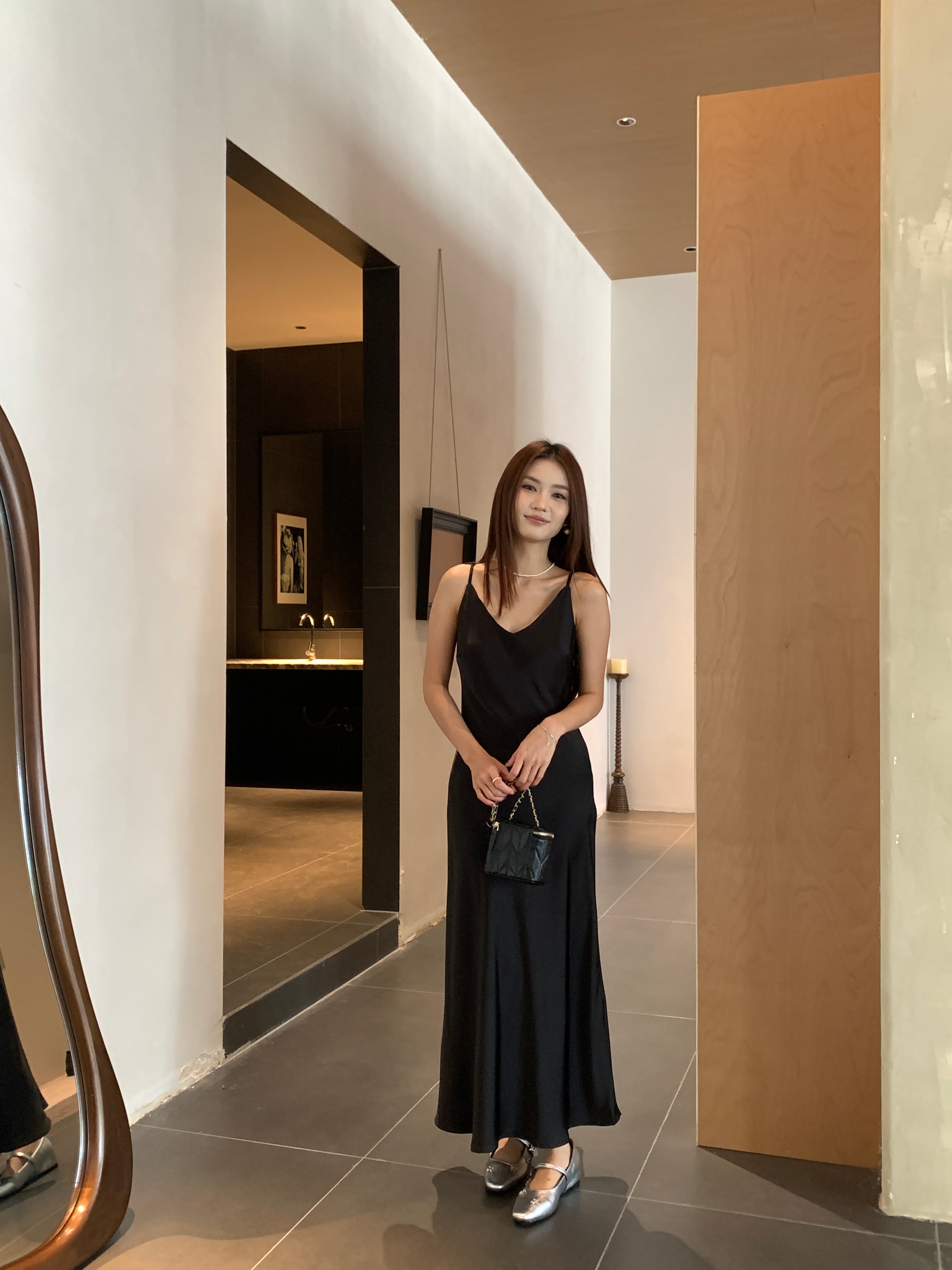 Base satin dress (ready stock in black (M)/ 3 colours)