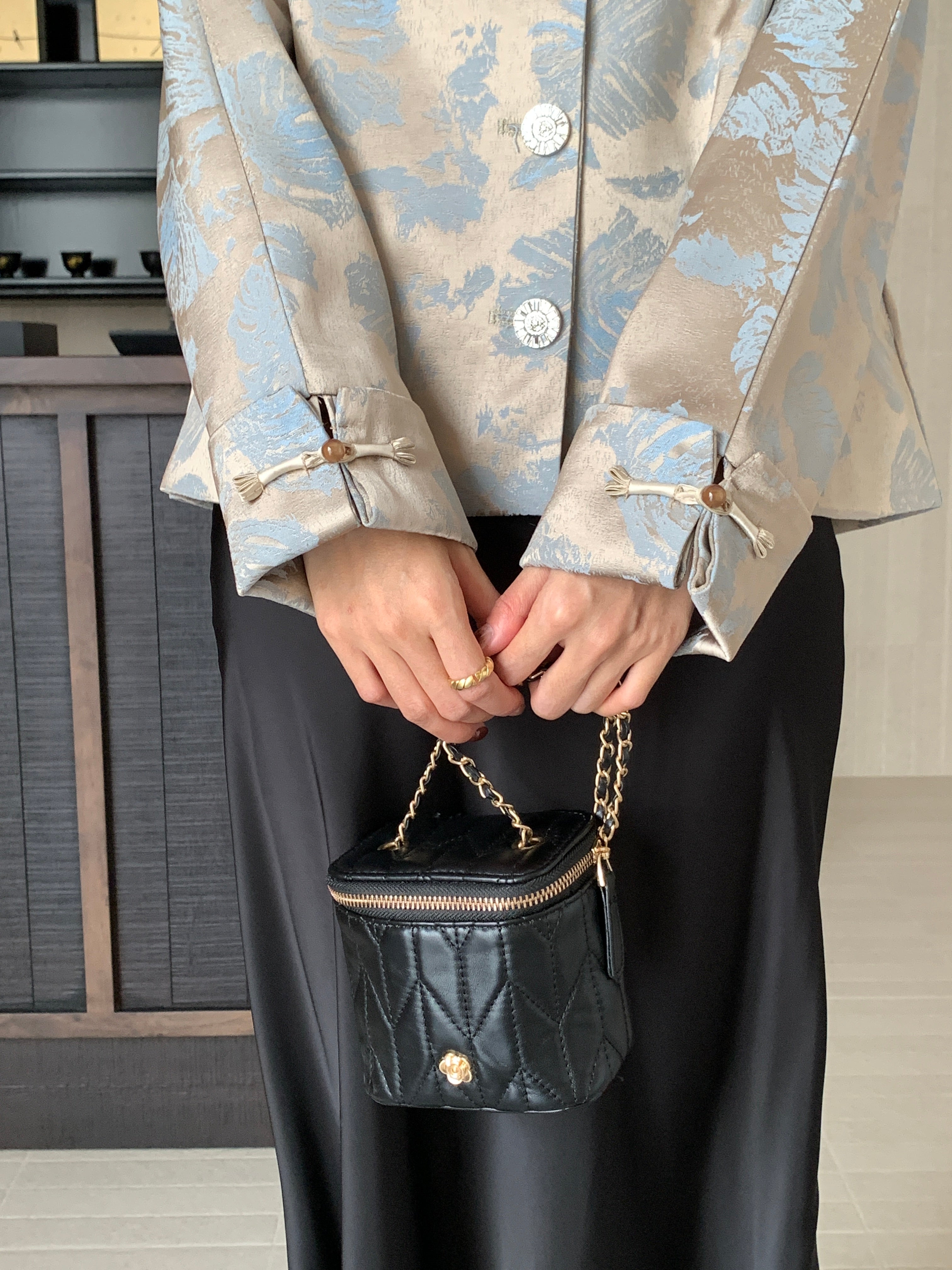 Gionna oriental jacket top (ready stock in XL&2XL)