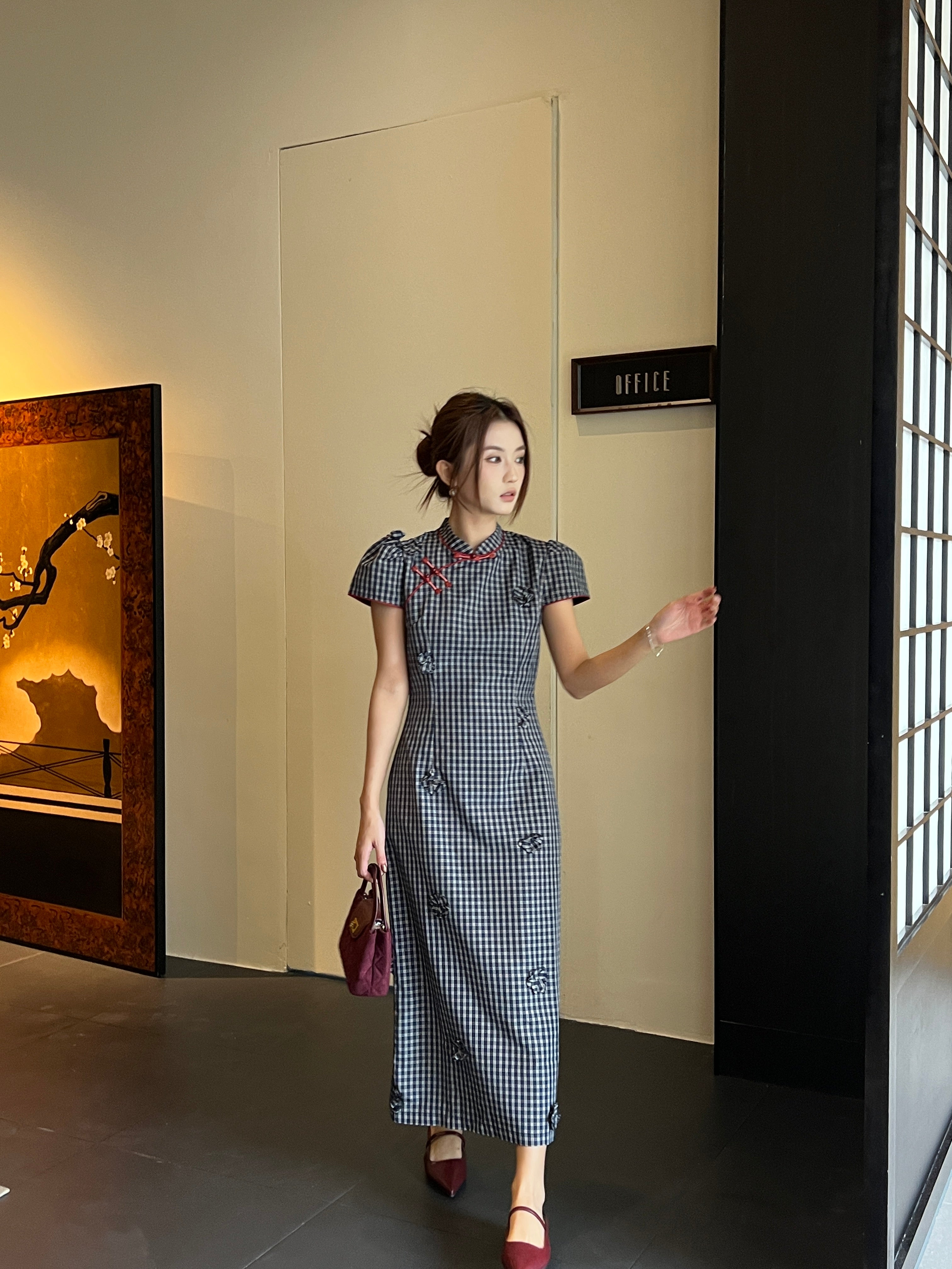 Raspberry cheongsam (ready stock in S)