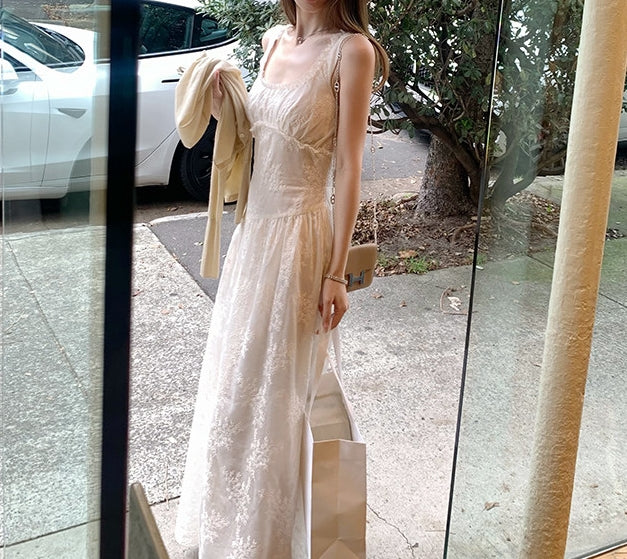 Passion lace dress (preorder)