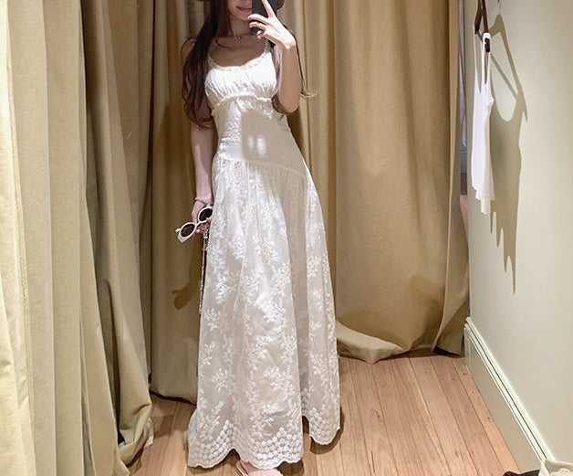 Passion lace dress (preorder)