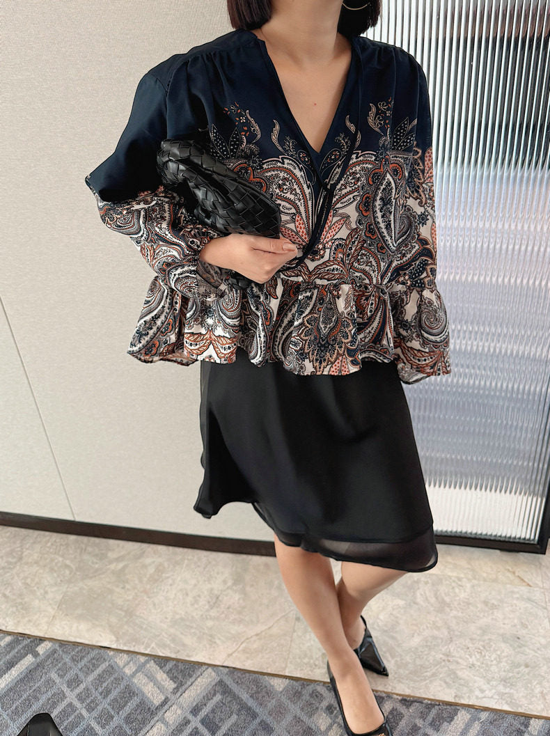 Miu skirt (preorder/ 2 colours)