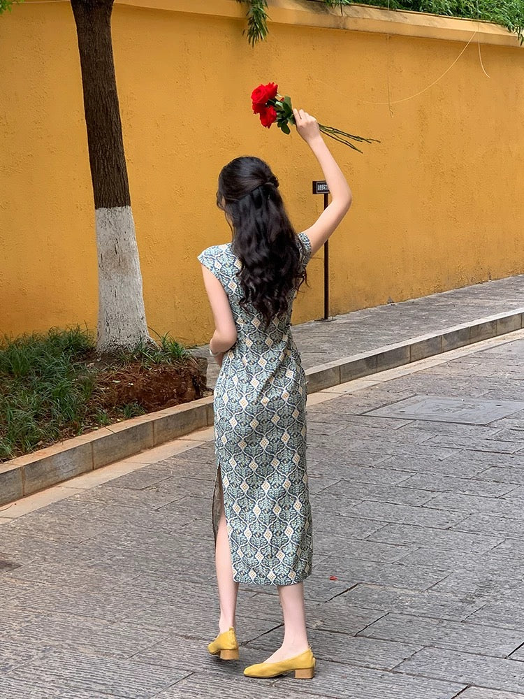 Goldie cheongsam (ready stock in S&L)