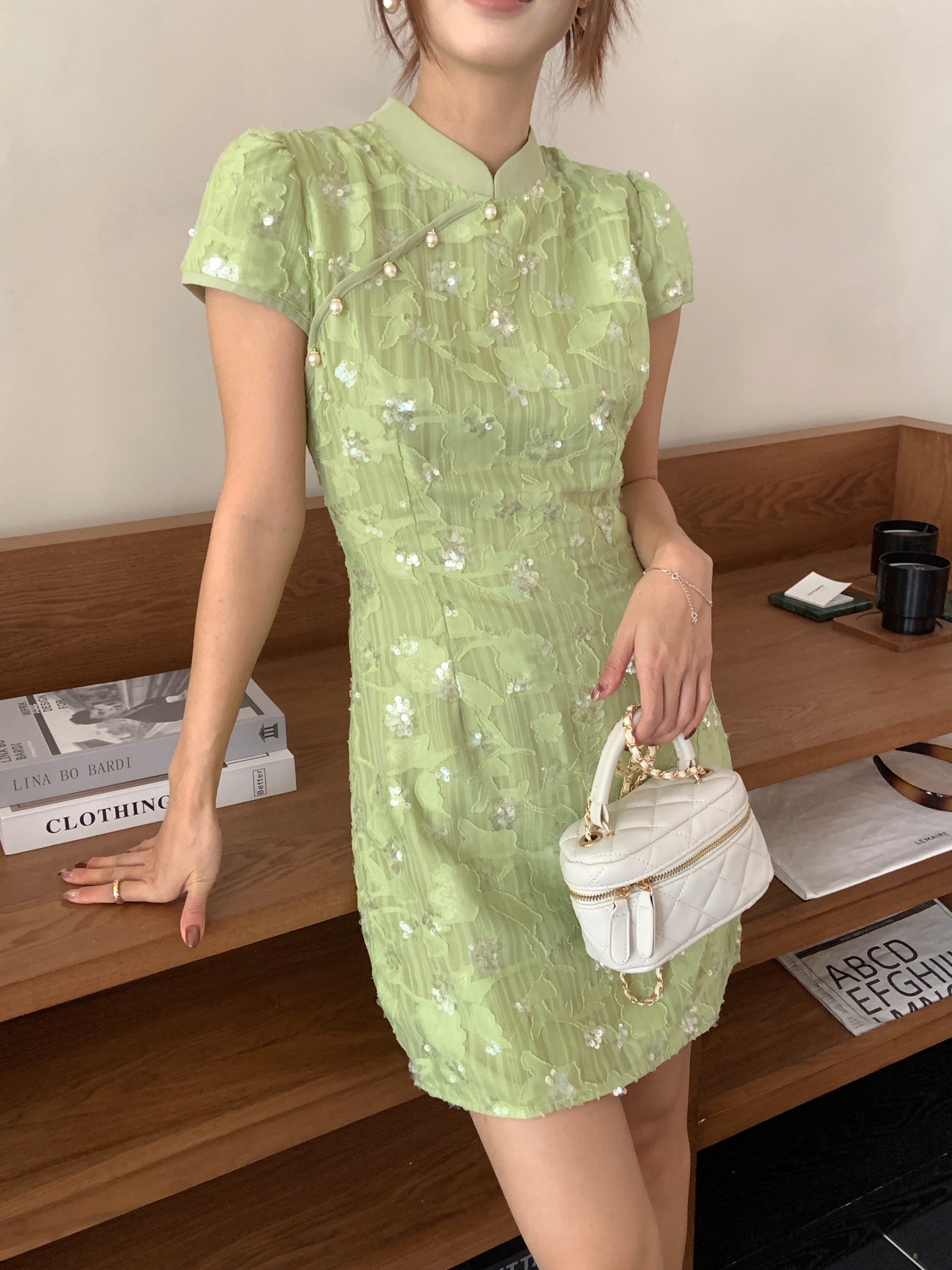 Banano cheongsam (preorder/ 2 colours)