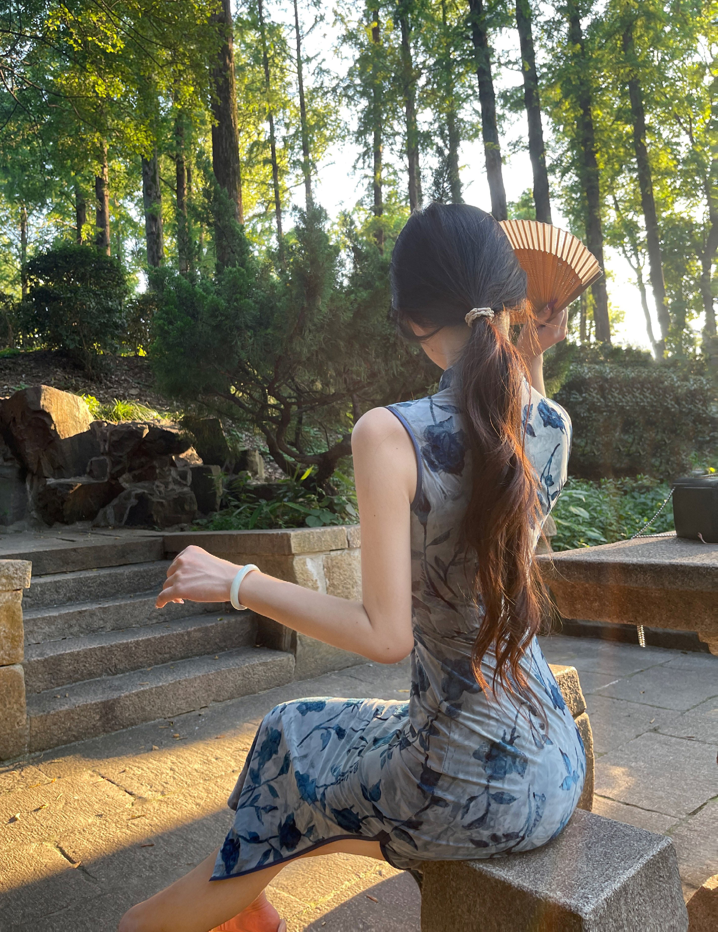 Indigo cheongsam (preorder)