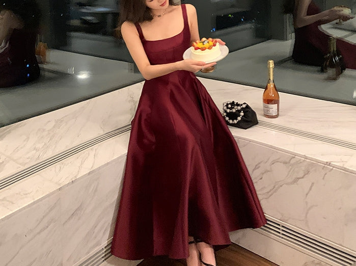 Antoinette dress (ready stock in red (2XL)/4 colours)