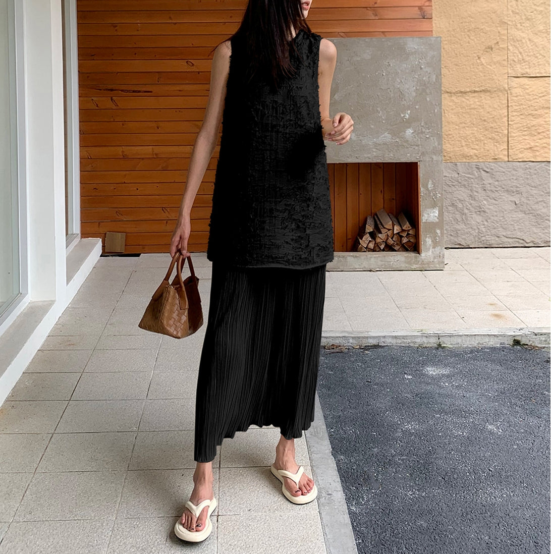 Pleats dress (preorder/ 2 colours)