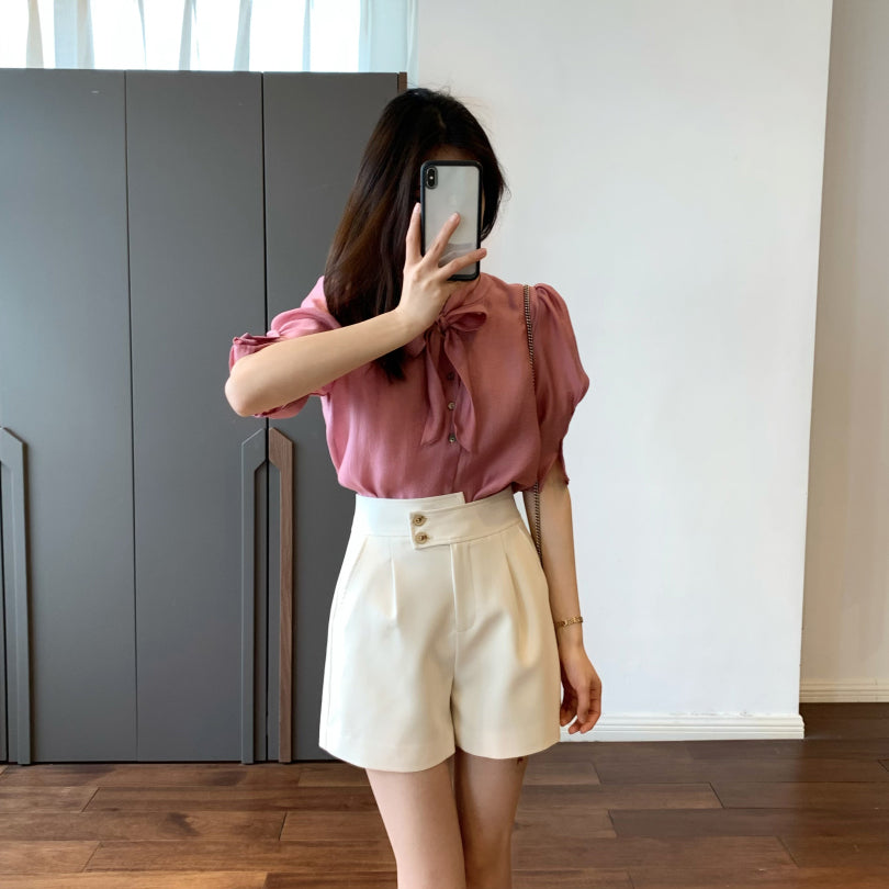 Dorsett shorts (ready stock in black (XS) / 3 colours)