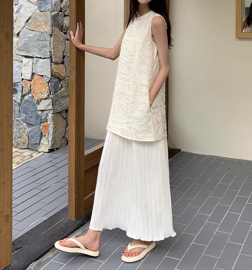 Pleats dress (preorder/ 2 colours)