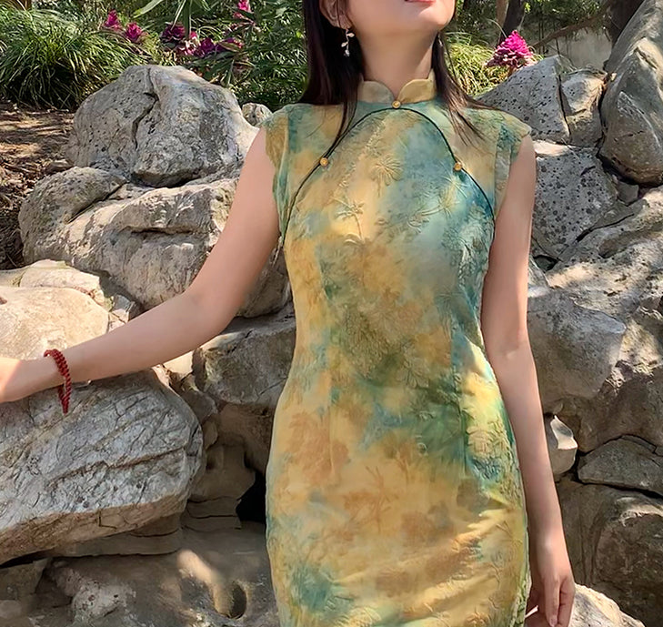 Abe cheongsam (preorder/ 2 colours)