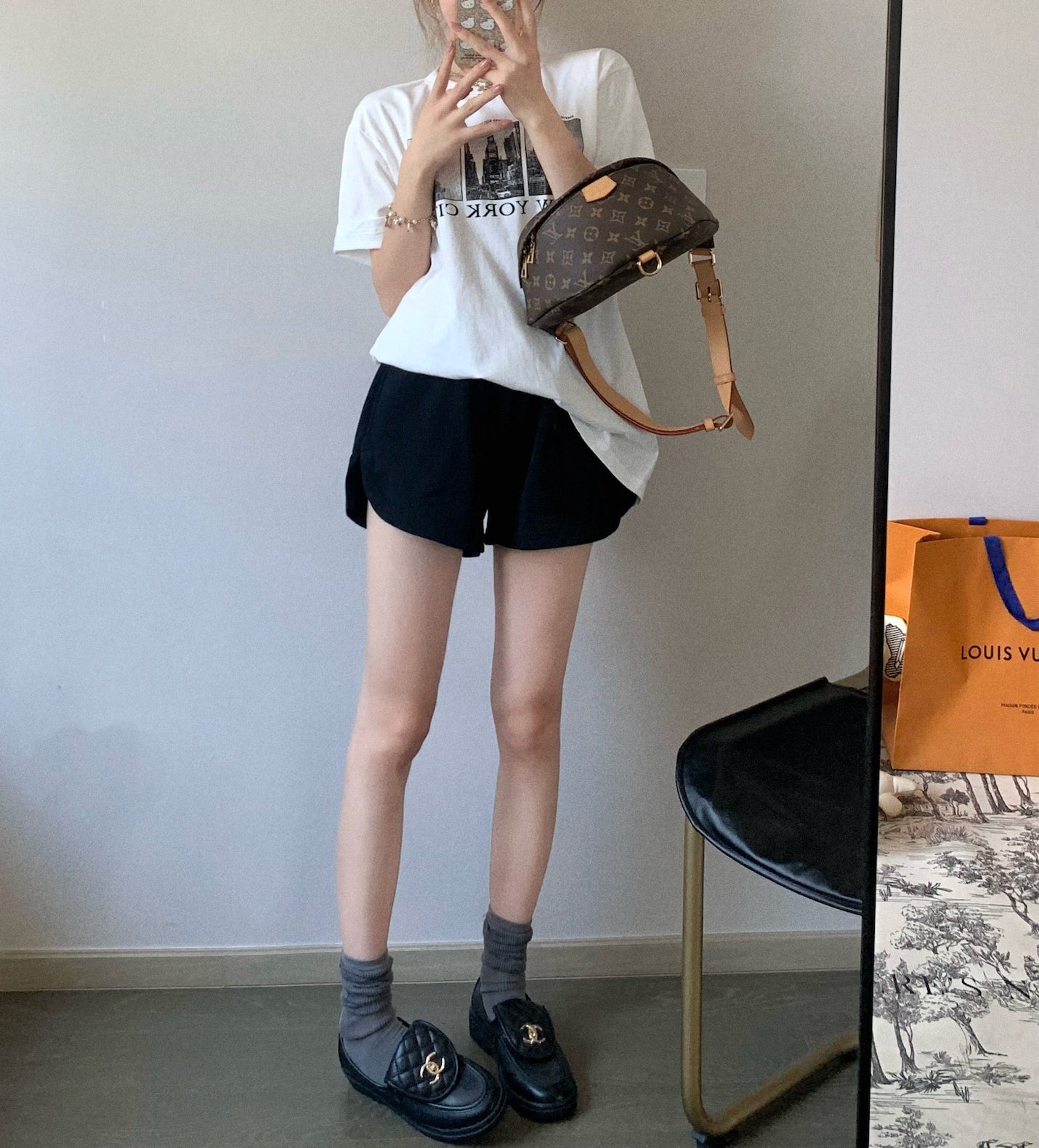 Kazu shorts (preorder/ 2 colours)