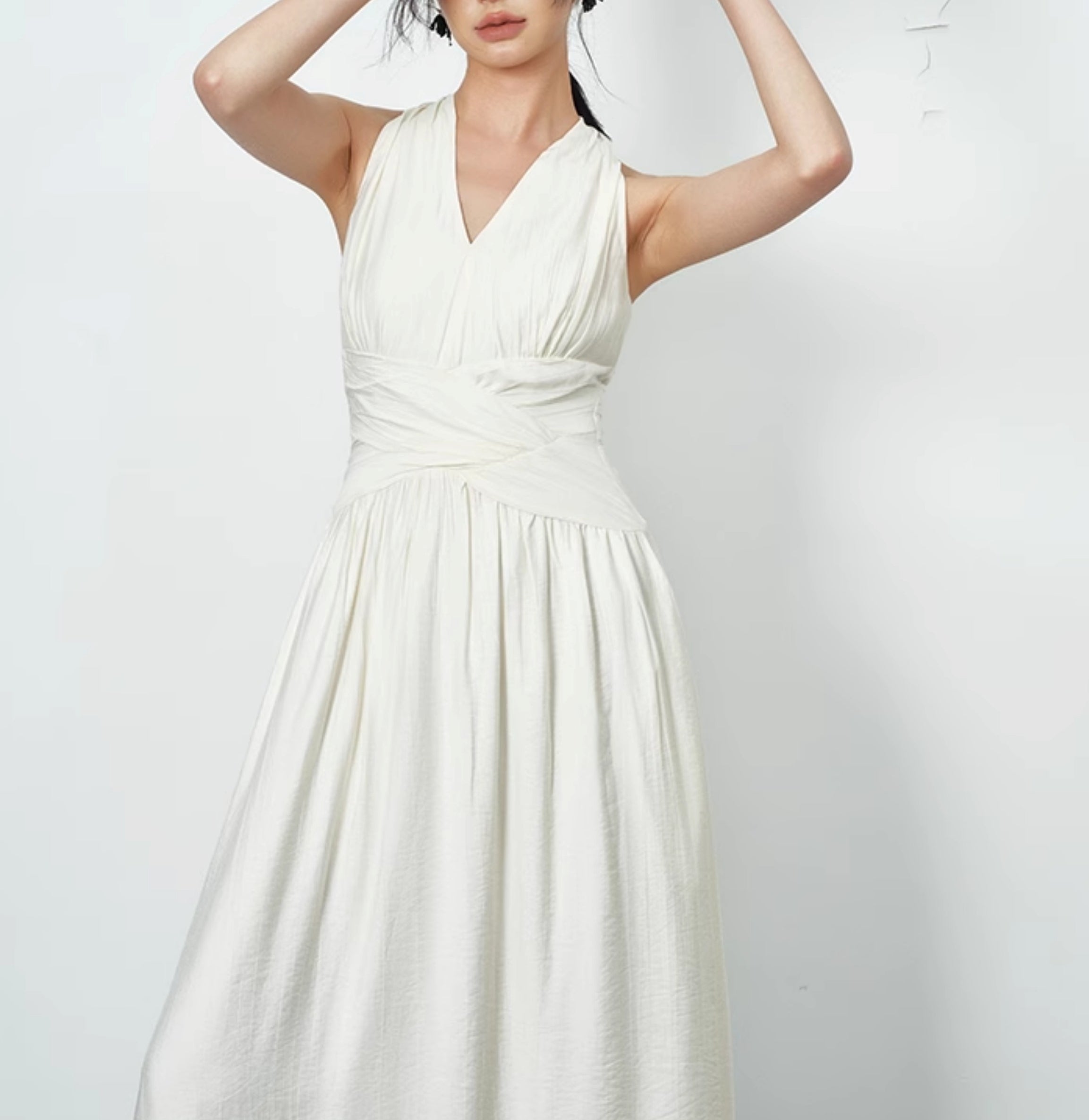 Hepburn dress (preorder)