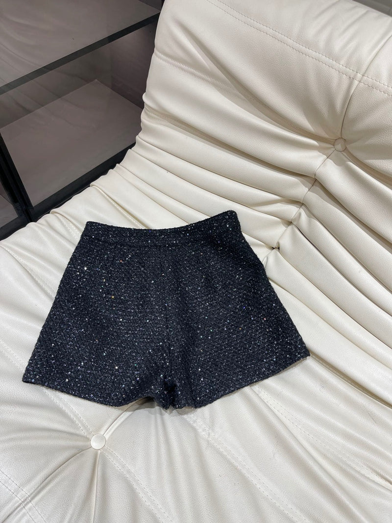 Camelia shorts (ready stock in M)