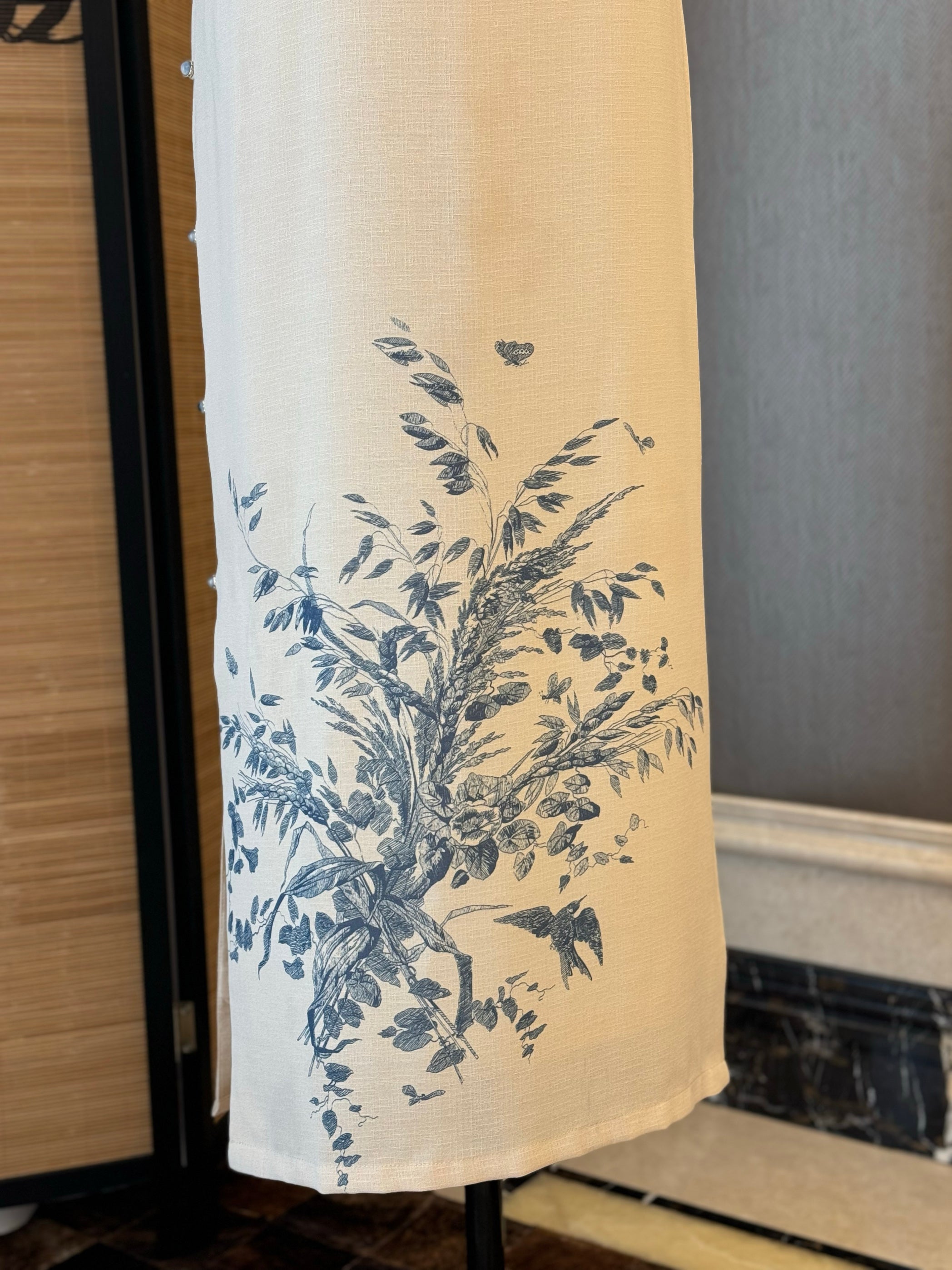 Porcelain cheongsam (preorder)