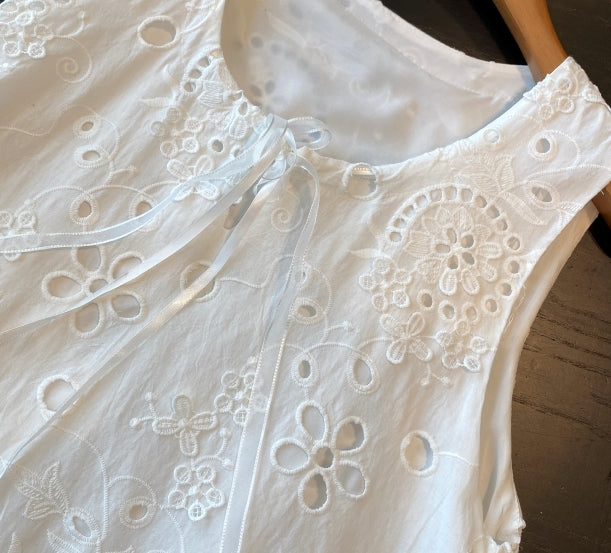 Eyelet dress (preorder)
