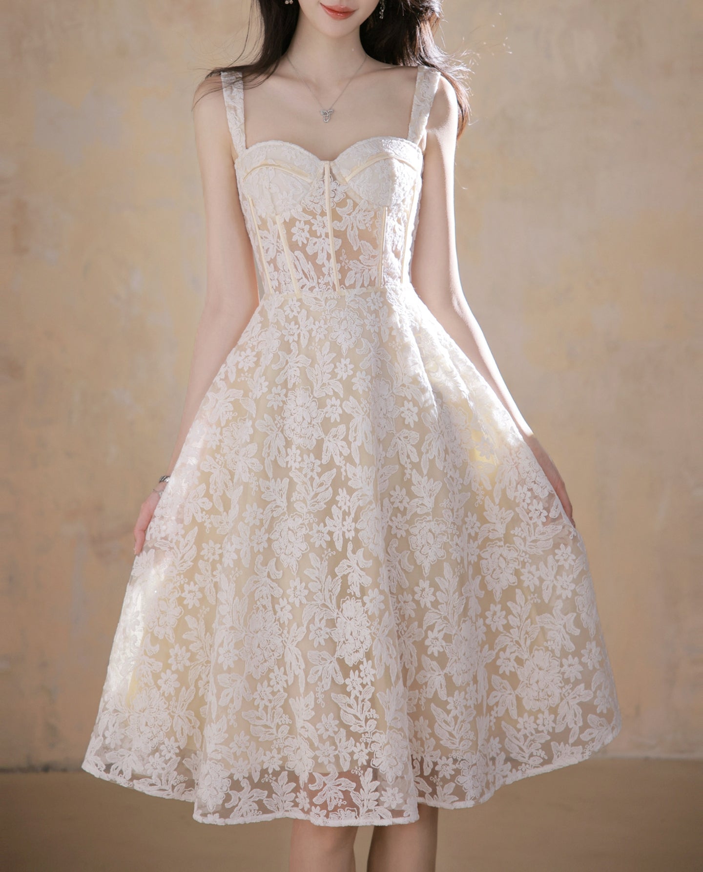 Clove dress (preorder)