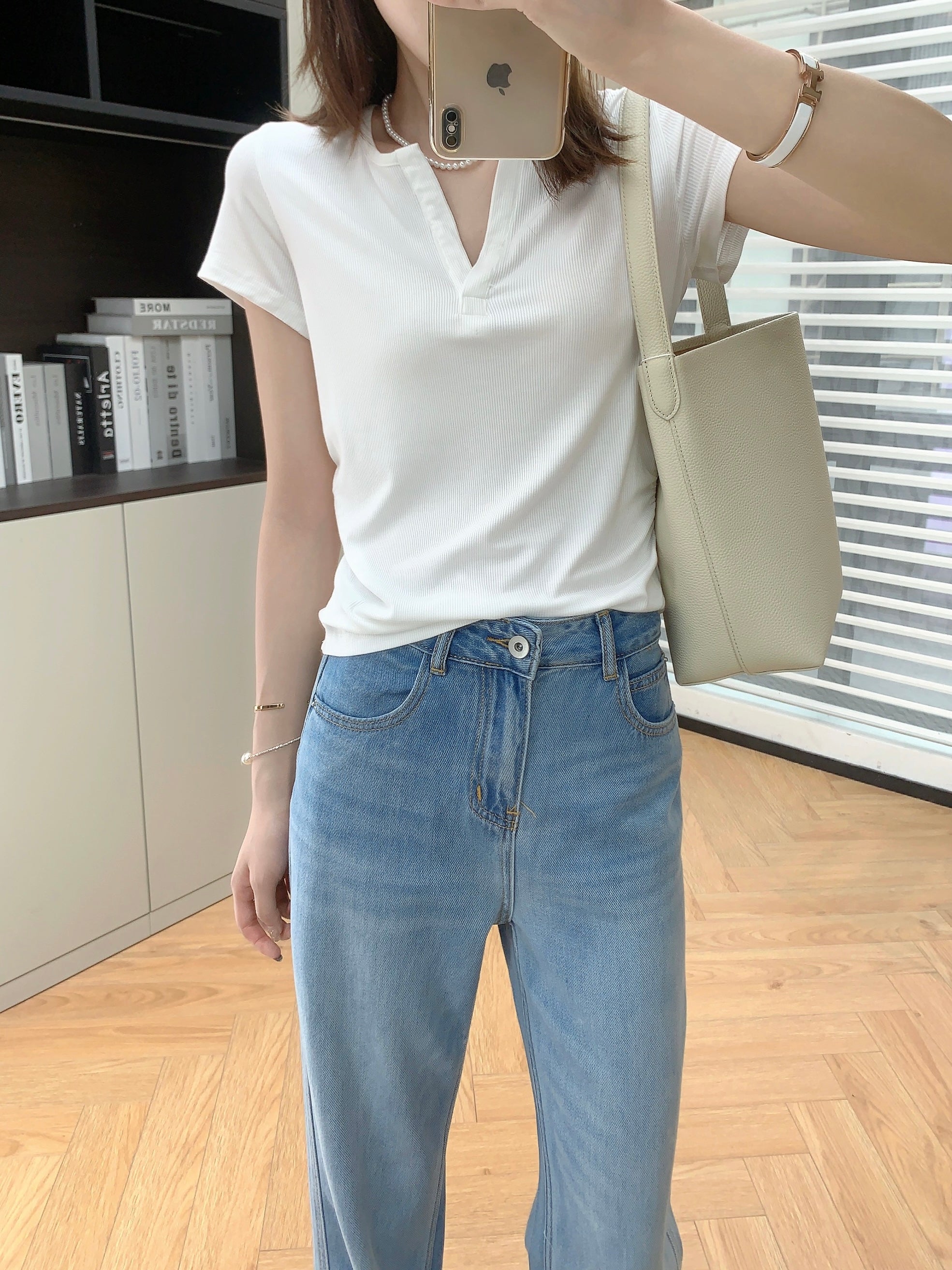 Basic Relaxed Tee (ready stock in black (S)/ 2 colours)