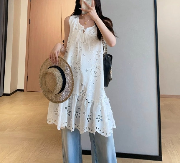 Eyelet dress (preorder)