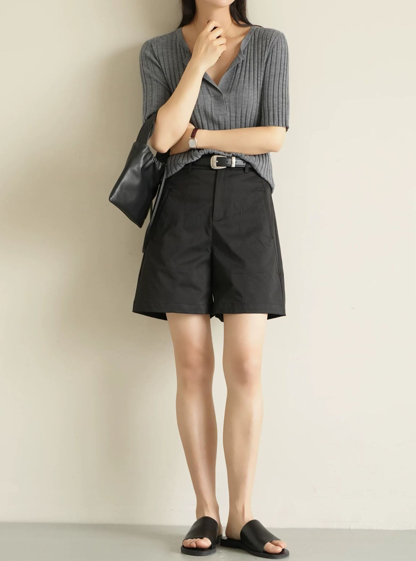 Ease bermuda shorts (preorder/ 3 colours)