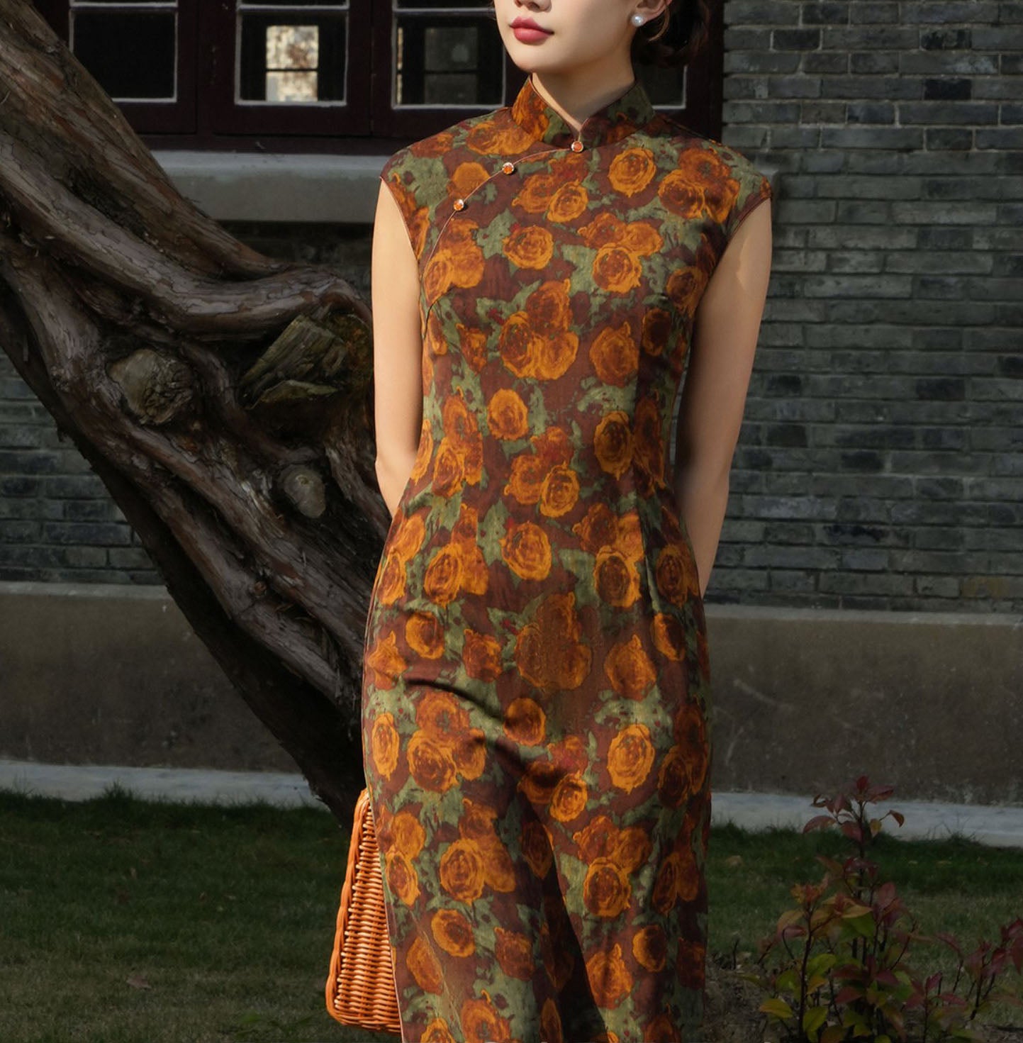 Retro cheongsam (preorder)