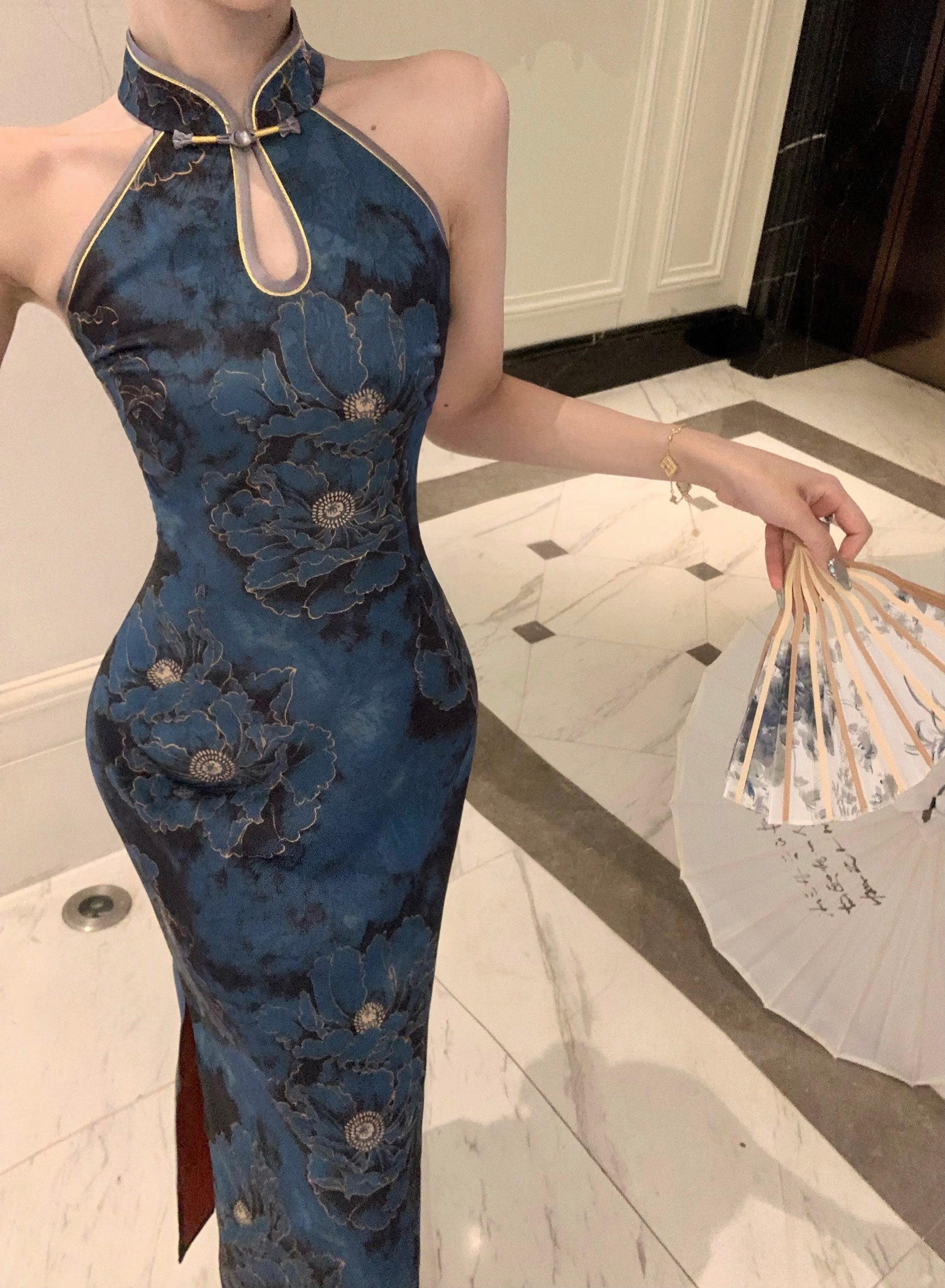 Bloony cheongsam (preorder)