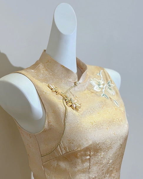 Cornelius embroidered cheongsam (preorder)