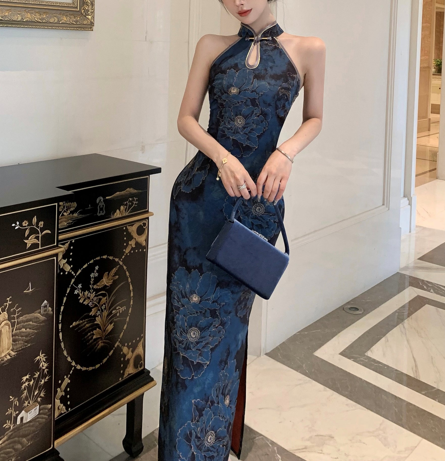 Bloony cheongsam (preorder)