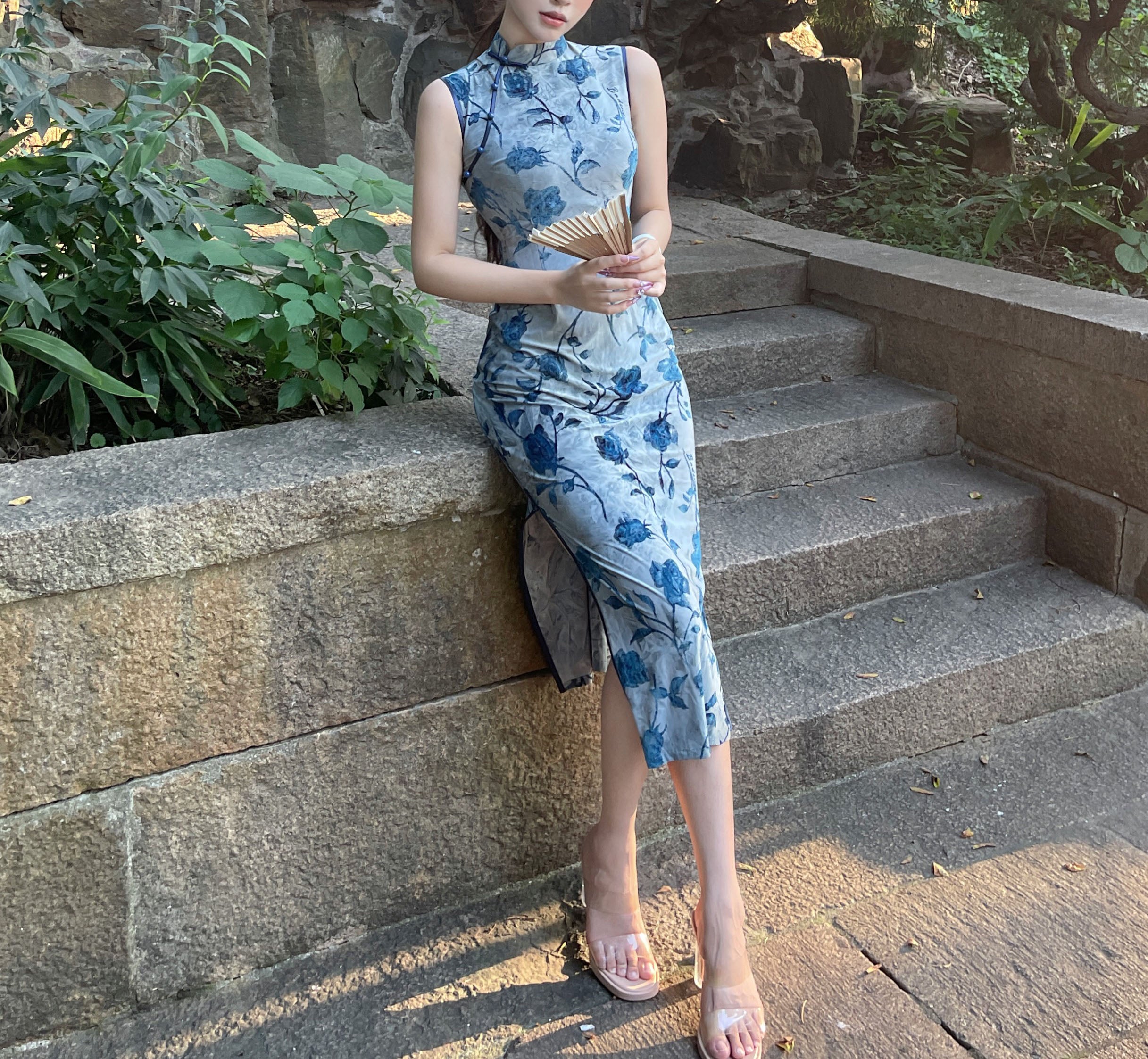 Indigo cheongsam (preorder)