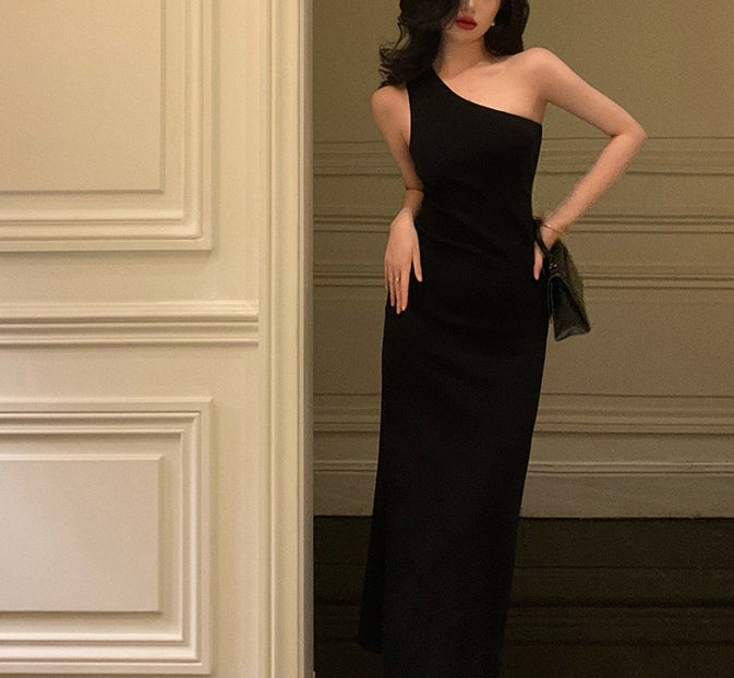 Villan dress (preorder/ 2 colours)