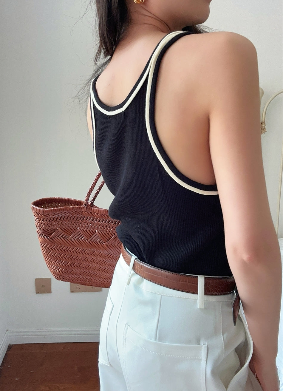 Haut à bordure monochrome (précommande/ 2 couleurs)