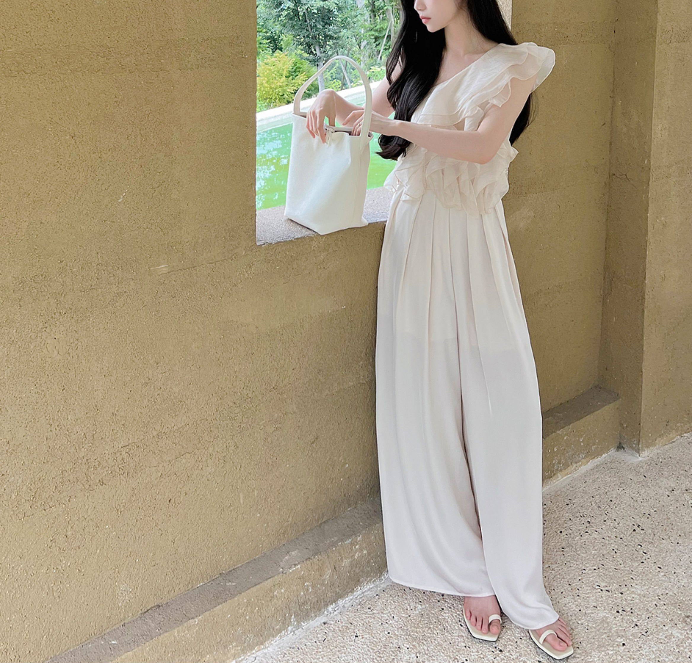 Ruffie top (preorder)