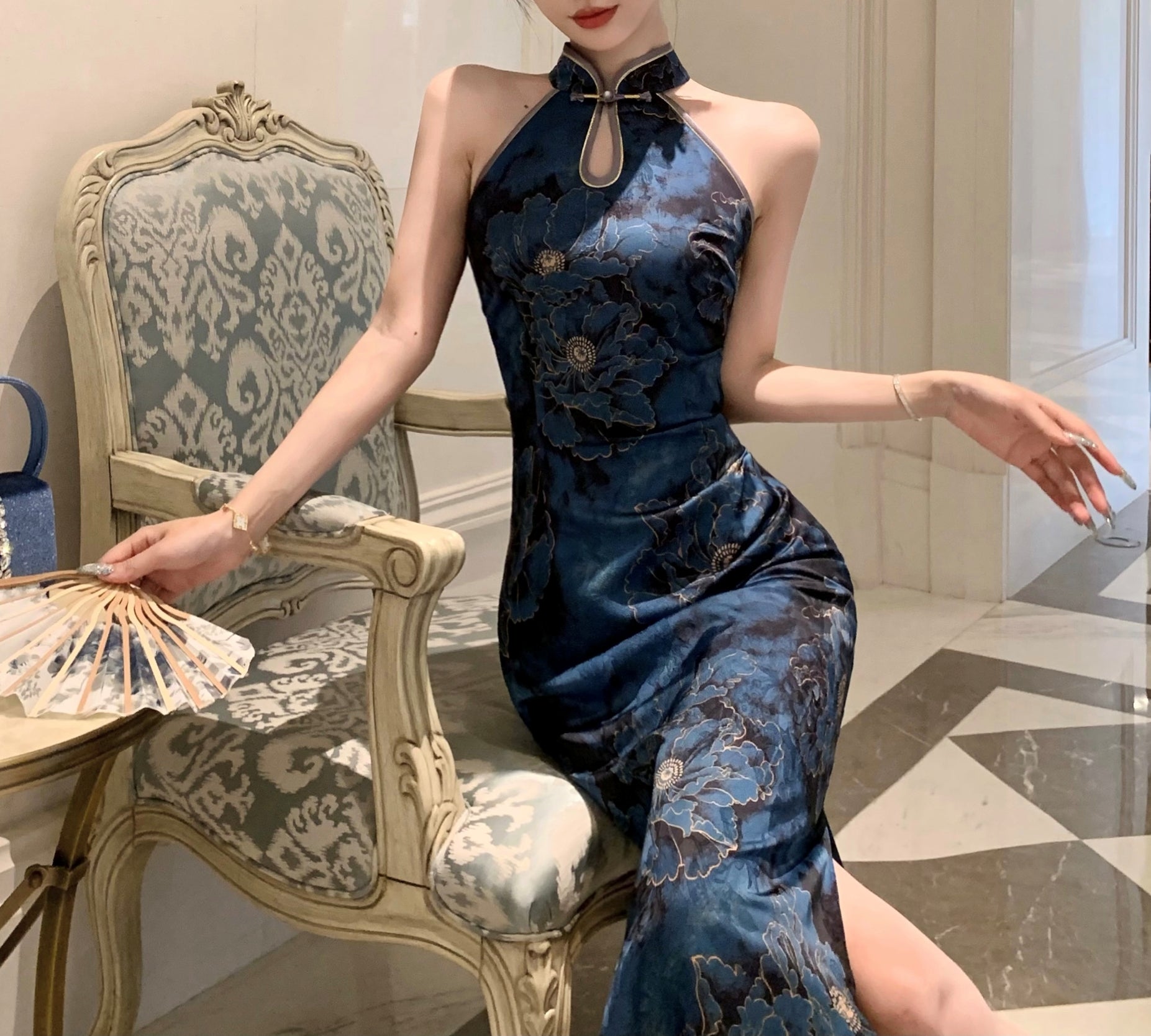Bloony cheongsam (preorder)