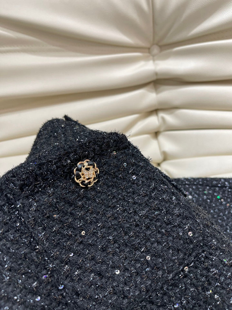 Camelia shorts (ready stock in M)