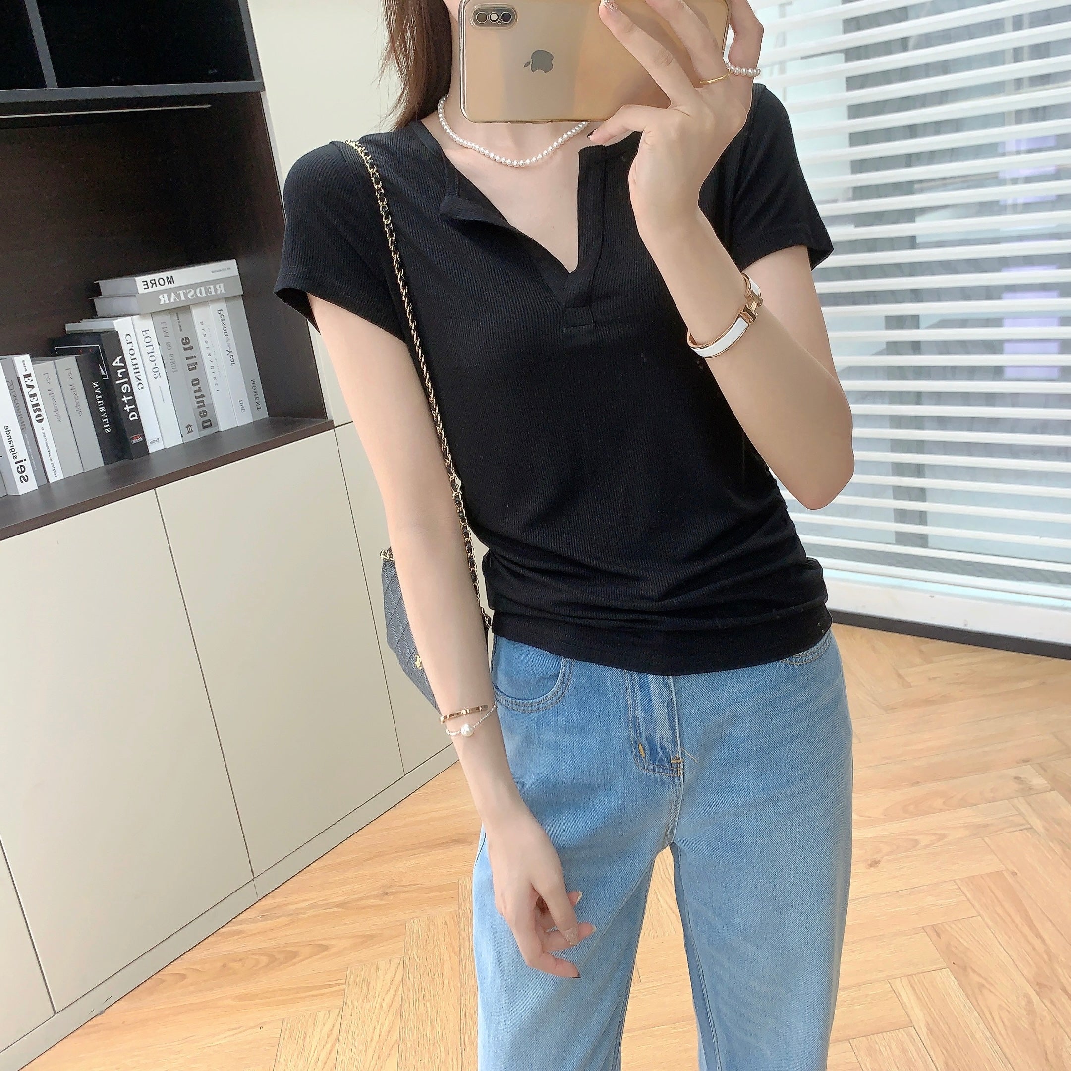 Basic Relaxed Tee (ready stock in black (S)/ 2 colours)