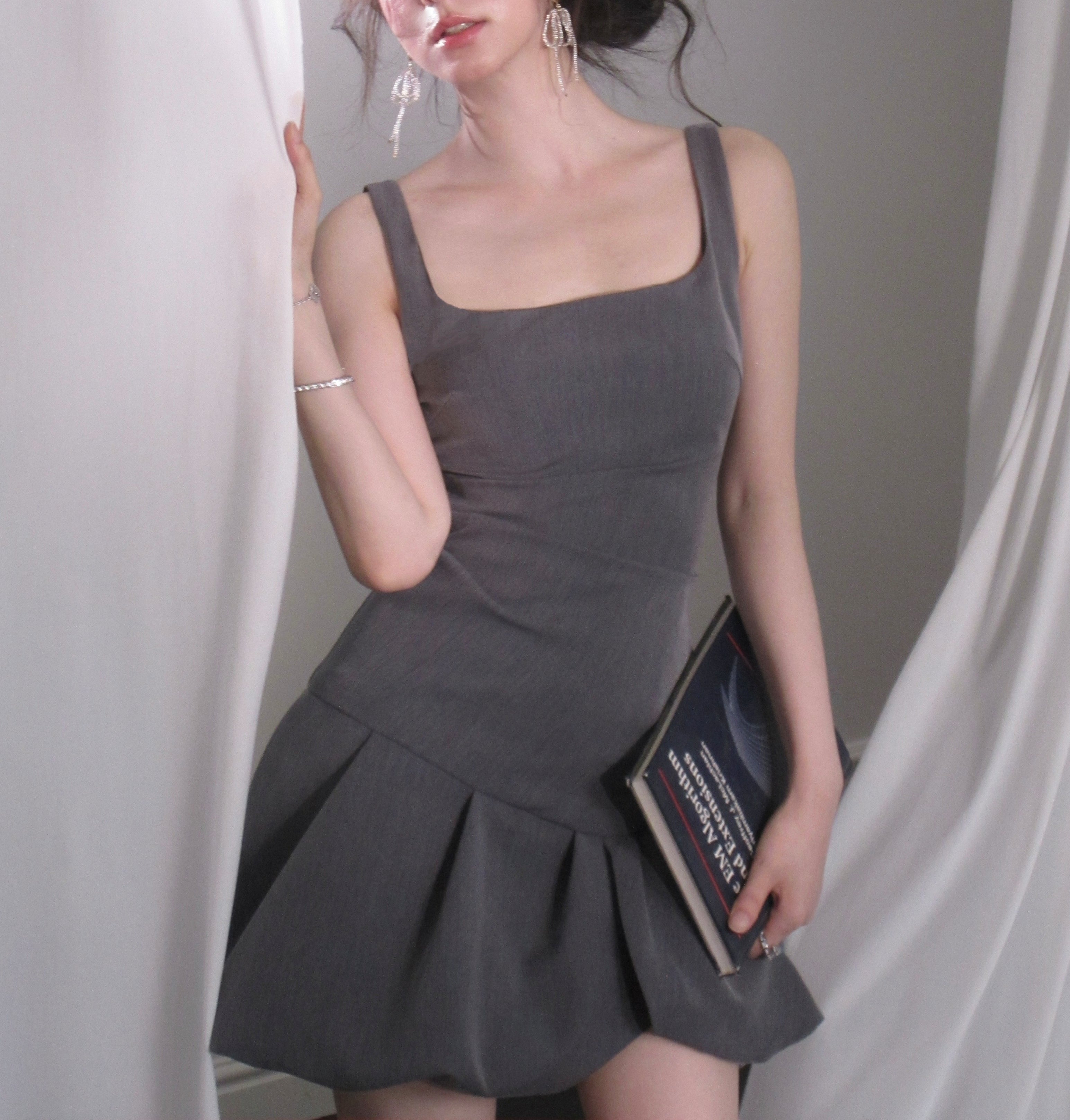 Pouf dress (preorder/ 2 colours)