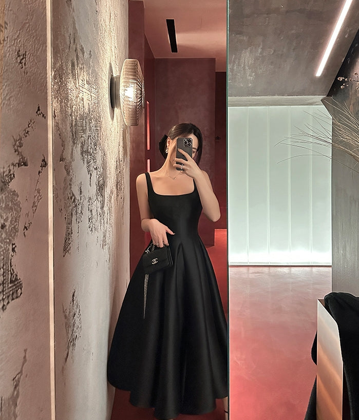 Antoinette dress (ready stock in red (2XL)/4 colours)