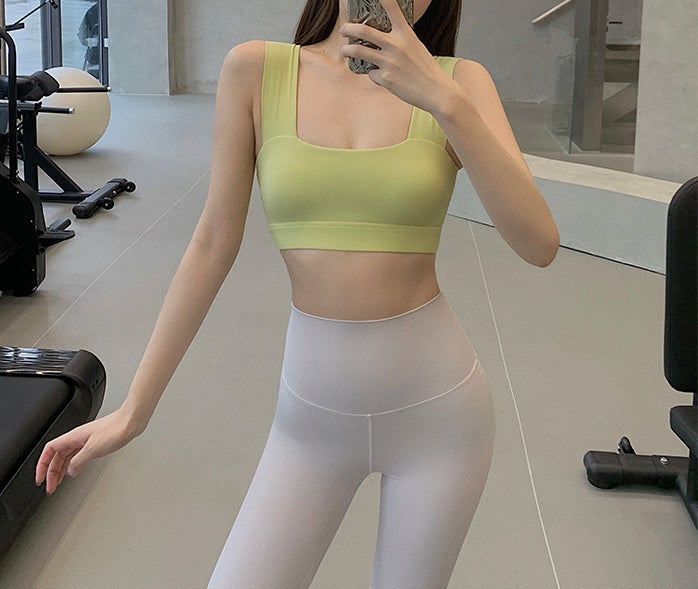 Vivi Sports Bra (ready stock in pink (S))/ 3 colours)