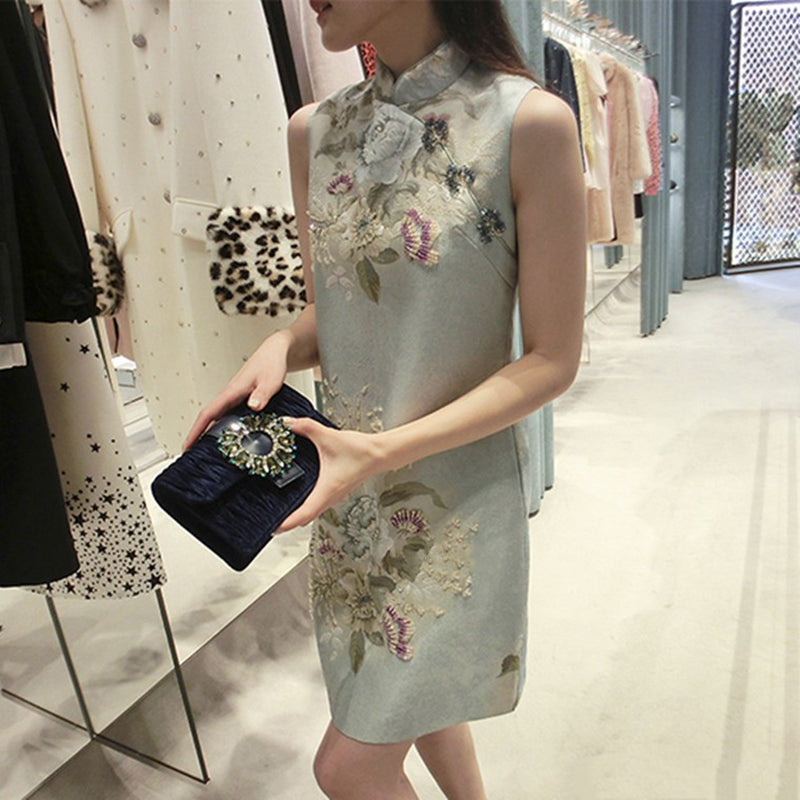 Peony Shift Cheongsam (preorder/ 2 colours)