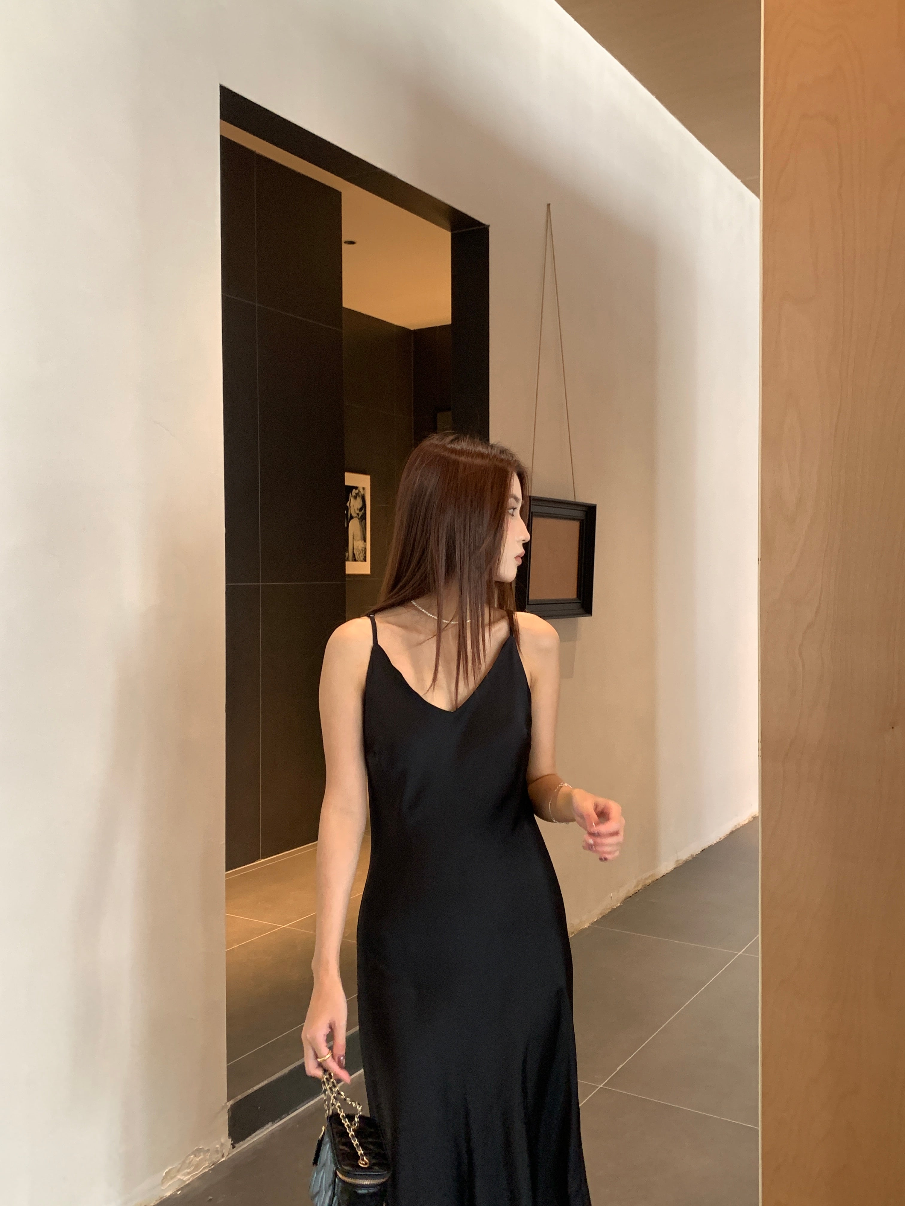 Base satin dress (ready stock in black (M)/ 3 colours)