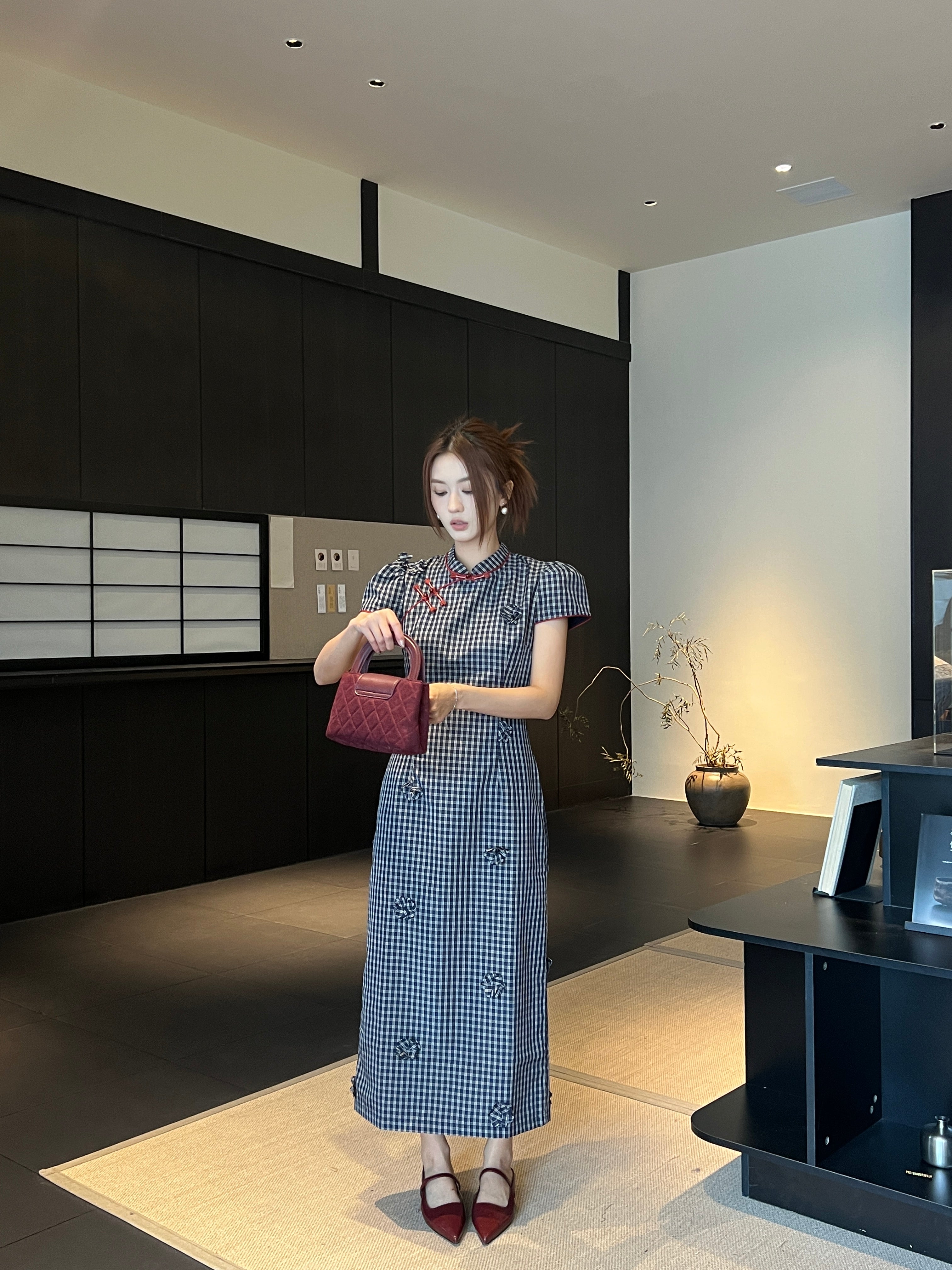 Raspberry cheongsam (ready stock in S)