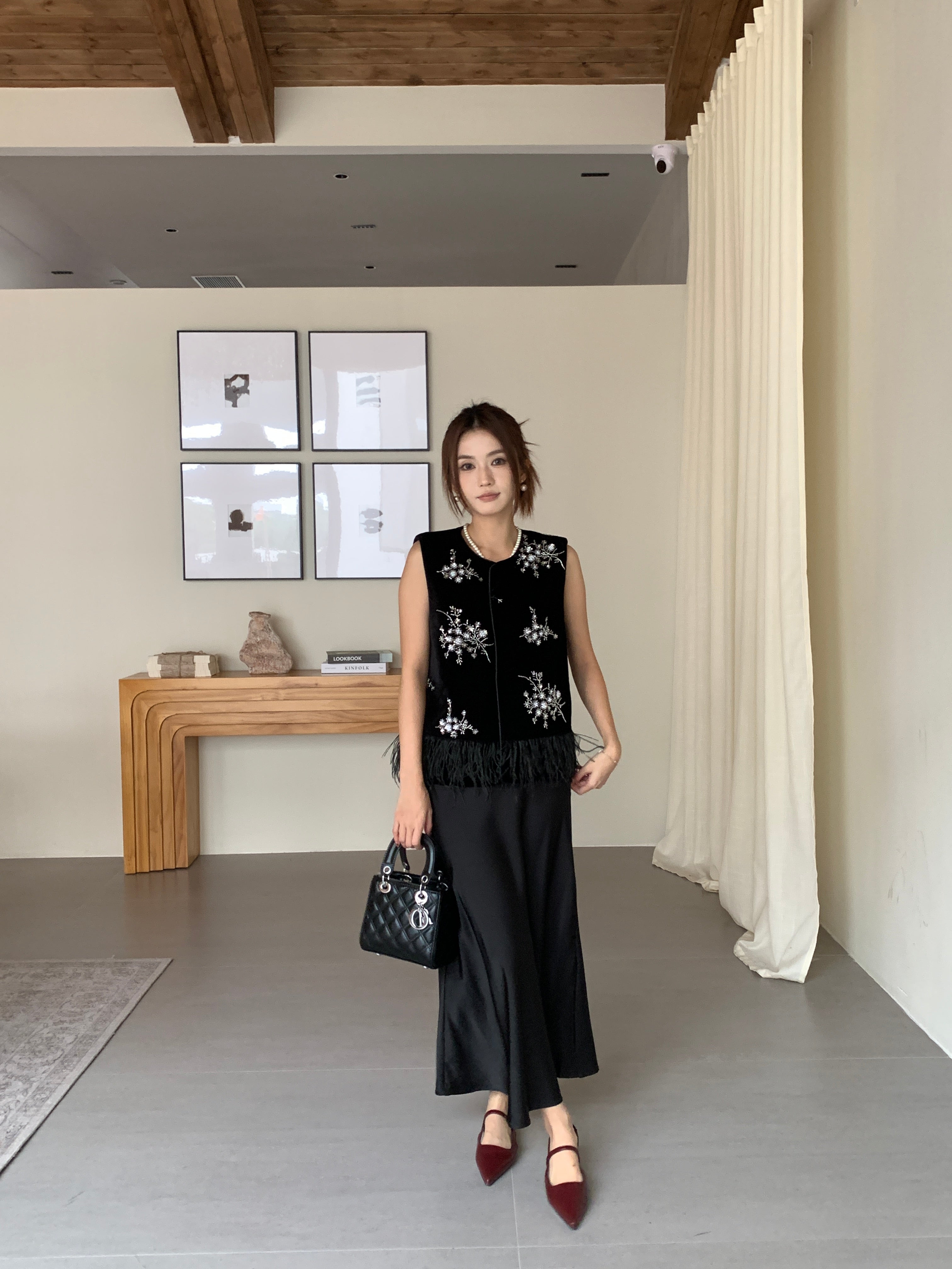 Base satin dress (ready stock in black (M)/ 3 colours)