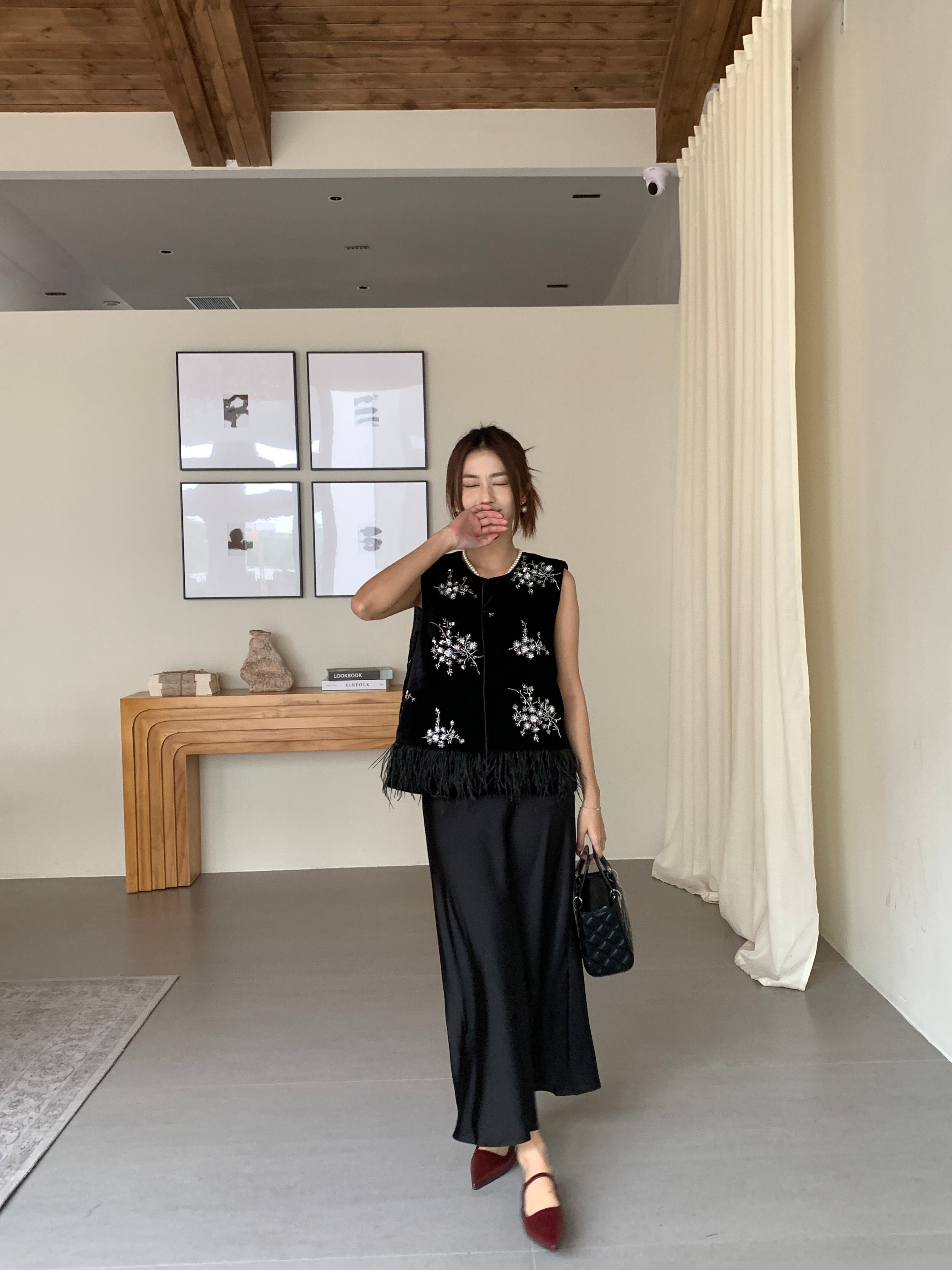 Base satin dress (ready stock in black (M)/ 3 colours)