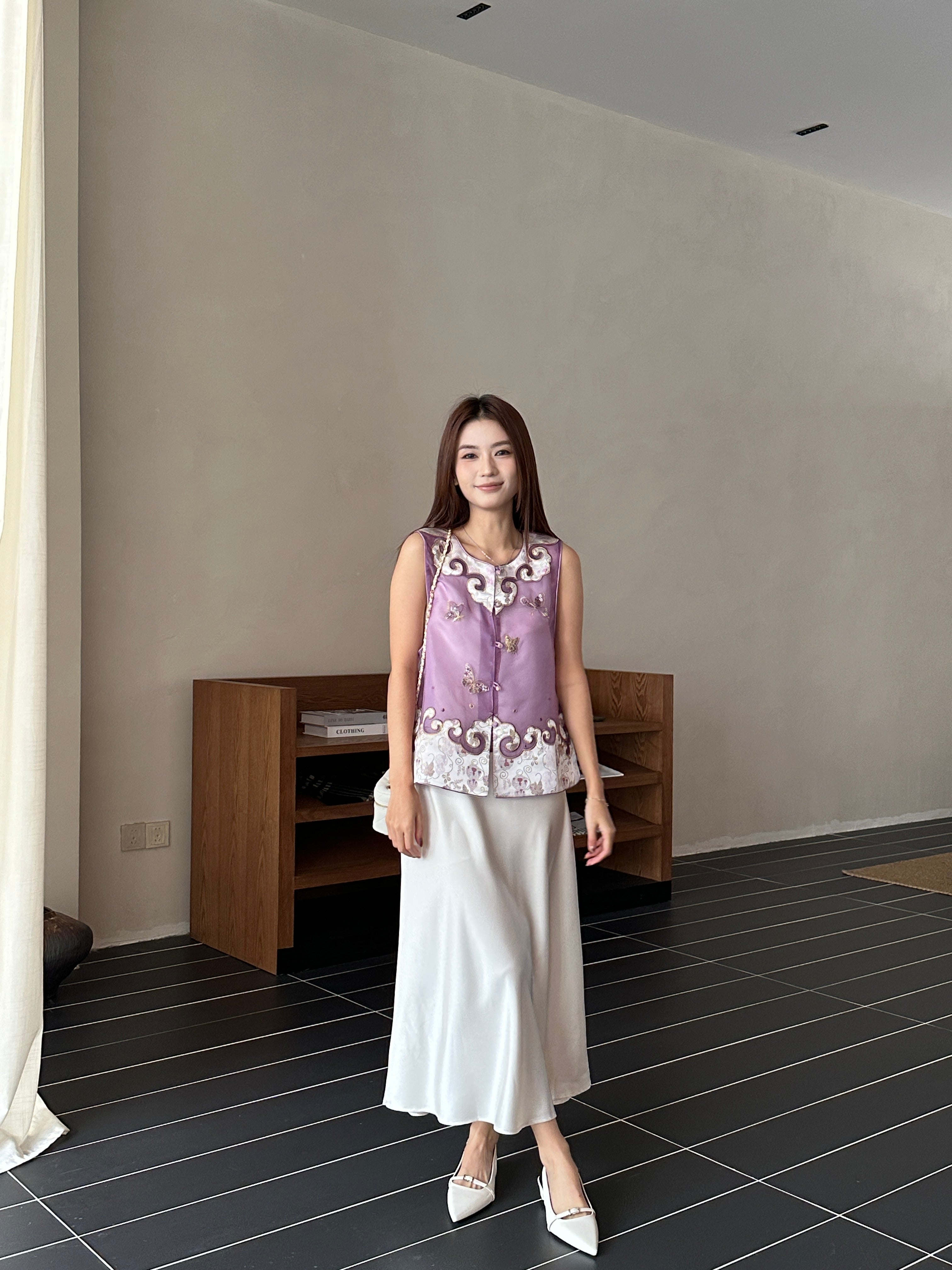 Straight satin dress (ready stock in cream (S)/ 6 colours)