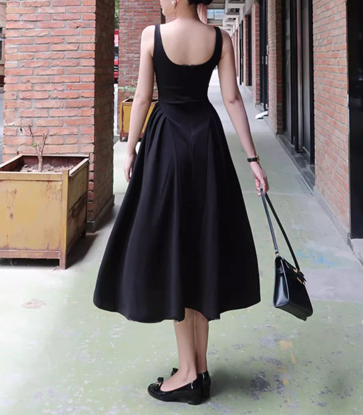 Noir dress (preorder)